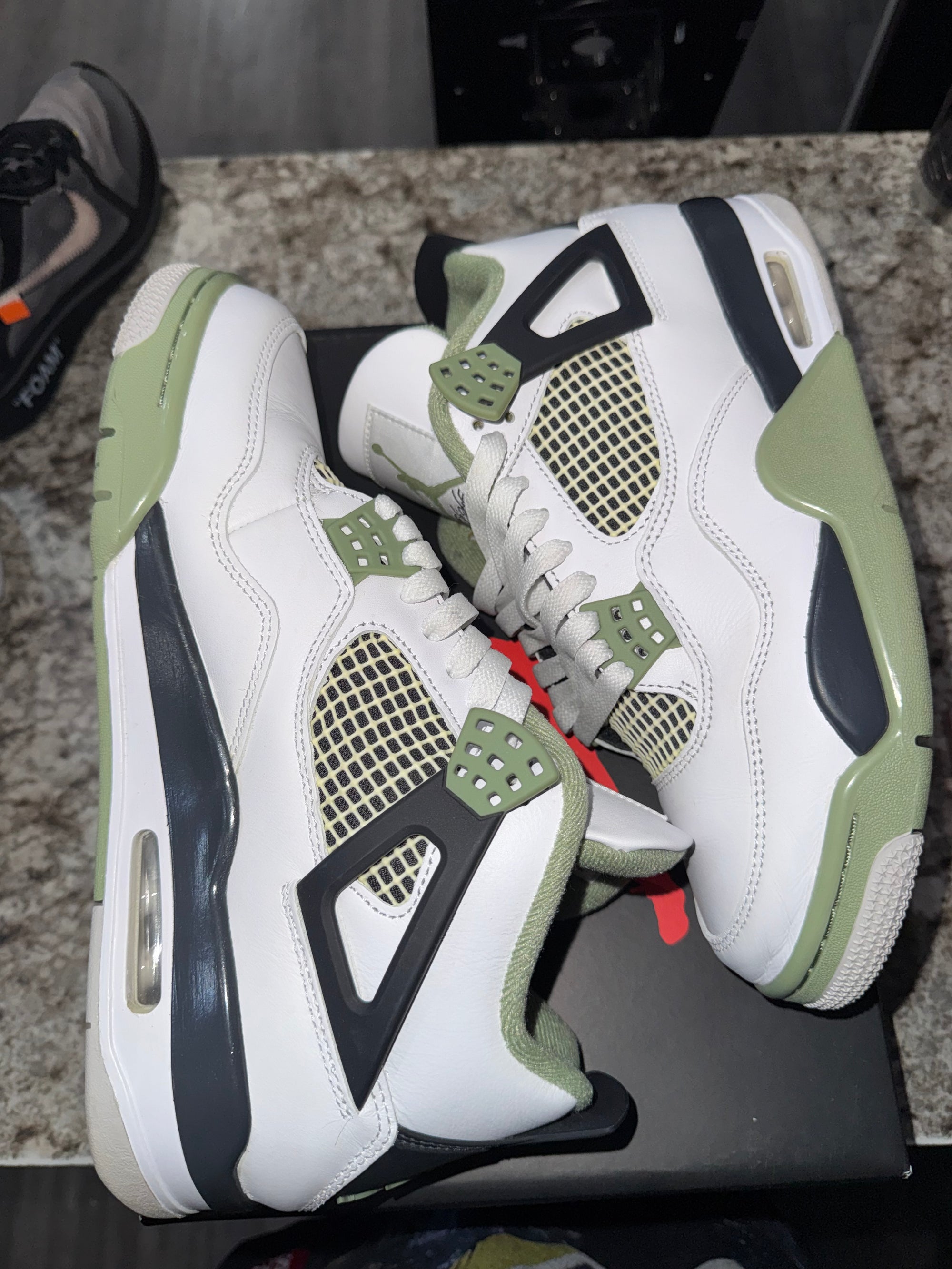 Jordan 4 Retro Seafoam (Women's)
