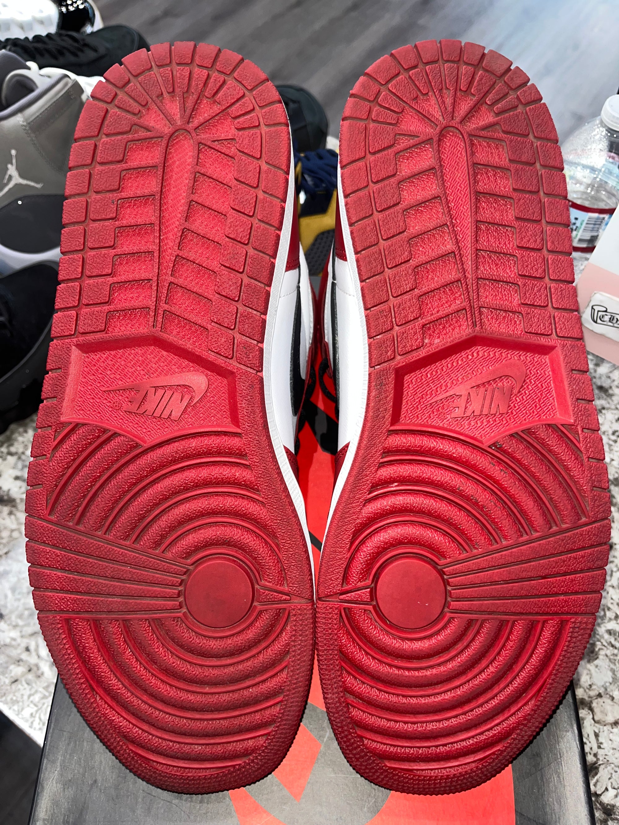 Jordan 1 Retro Chicago (2015)