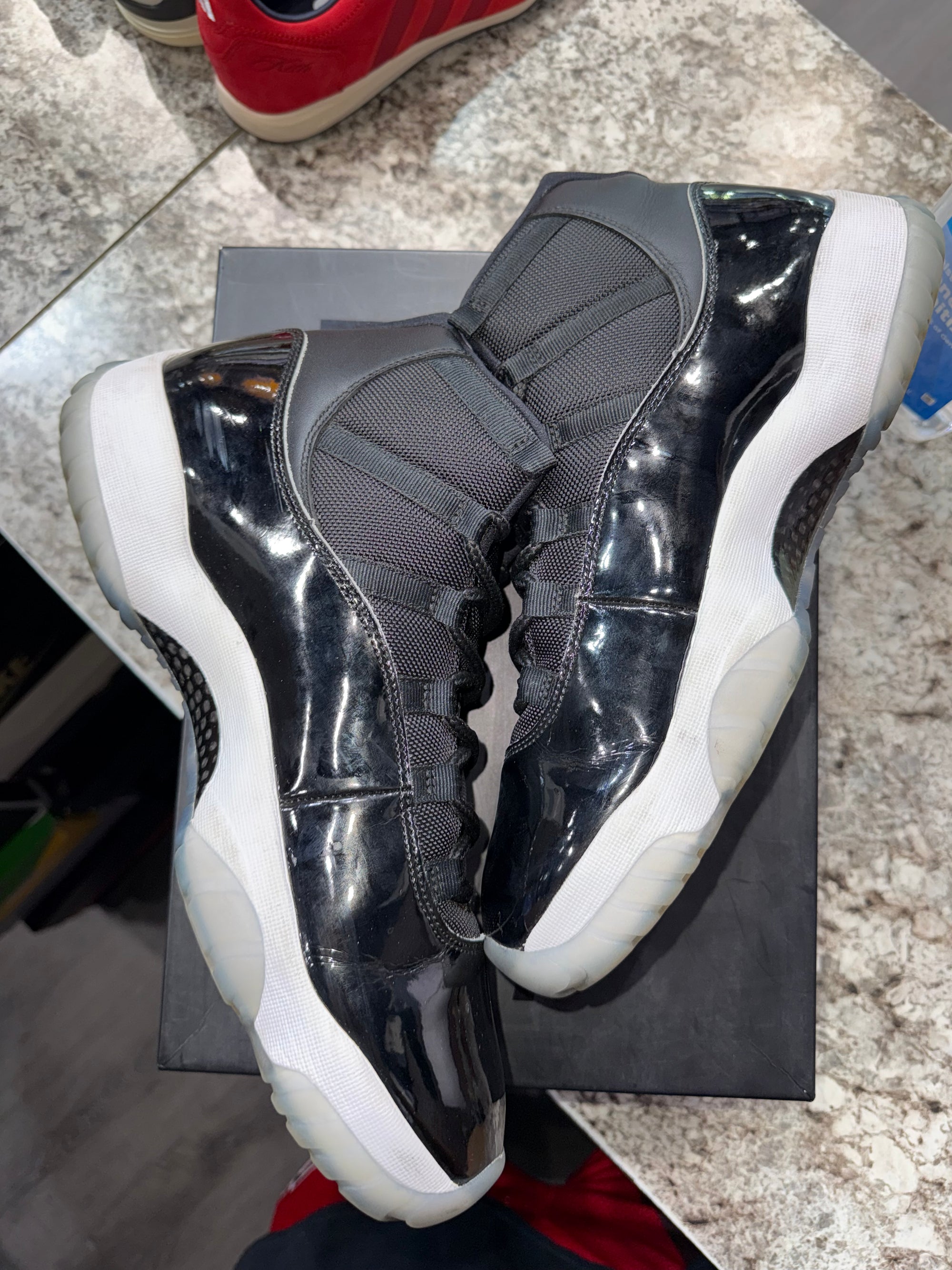 Jordan 11 Retro Space Jam (2016)