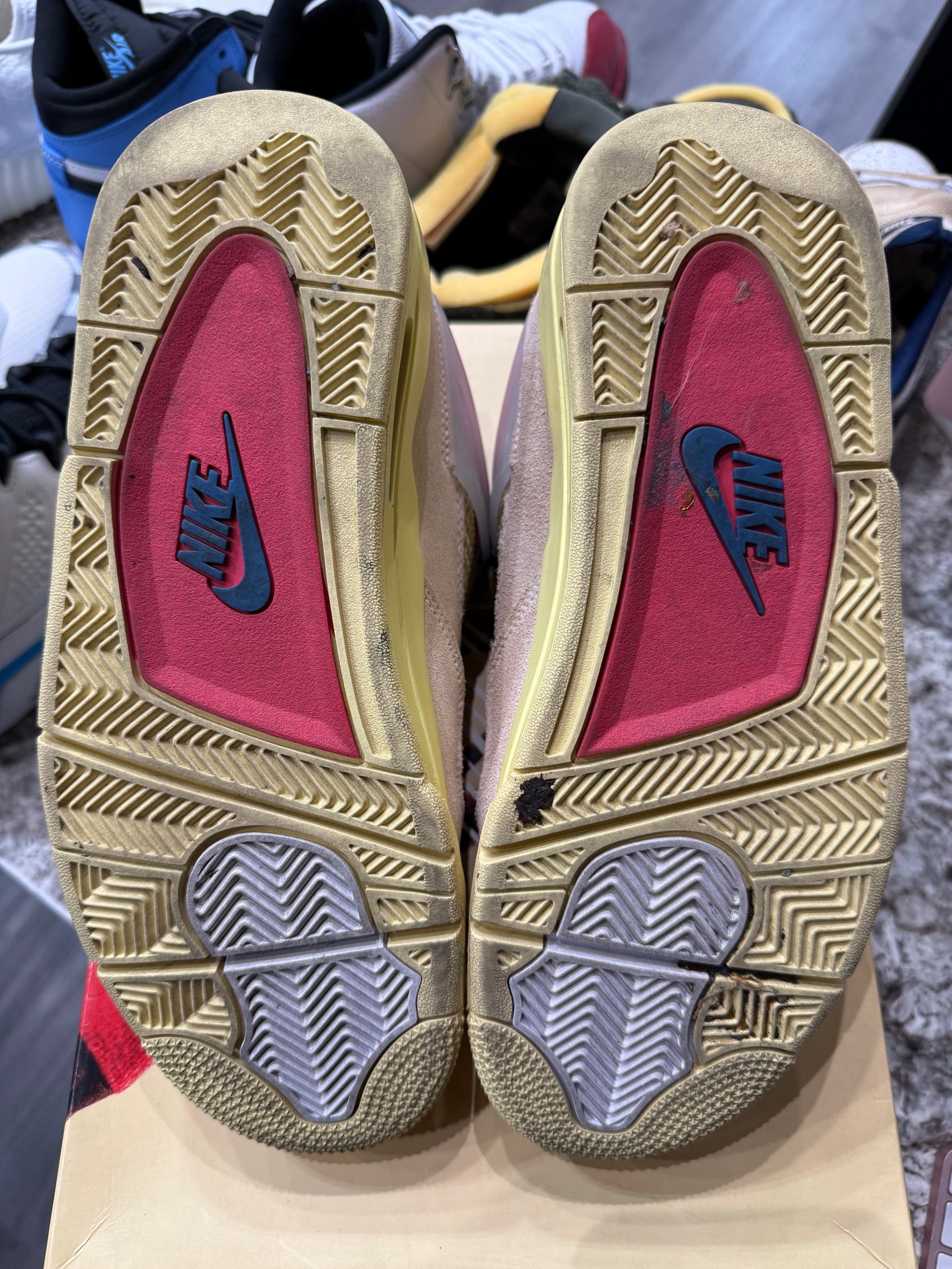 Jordan 4 Retro Union Guava Ice