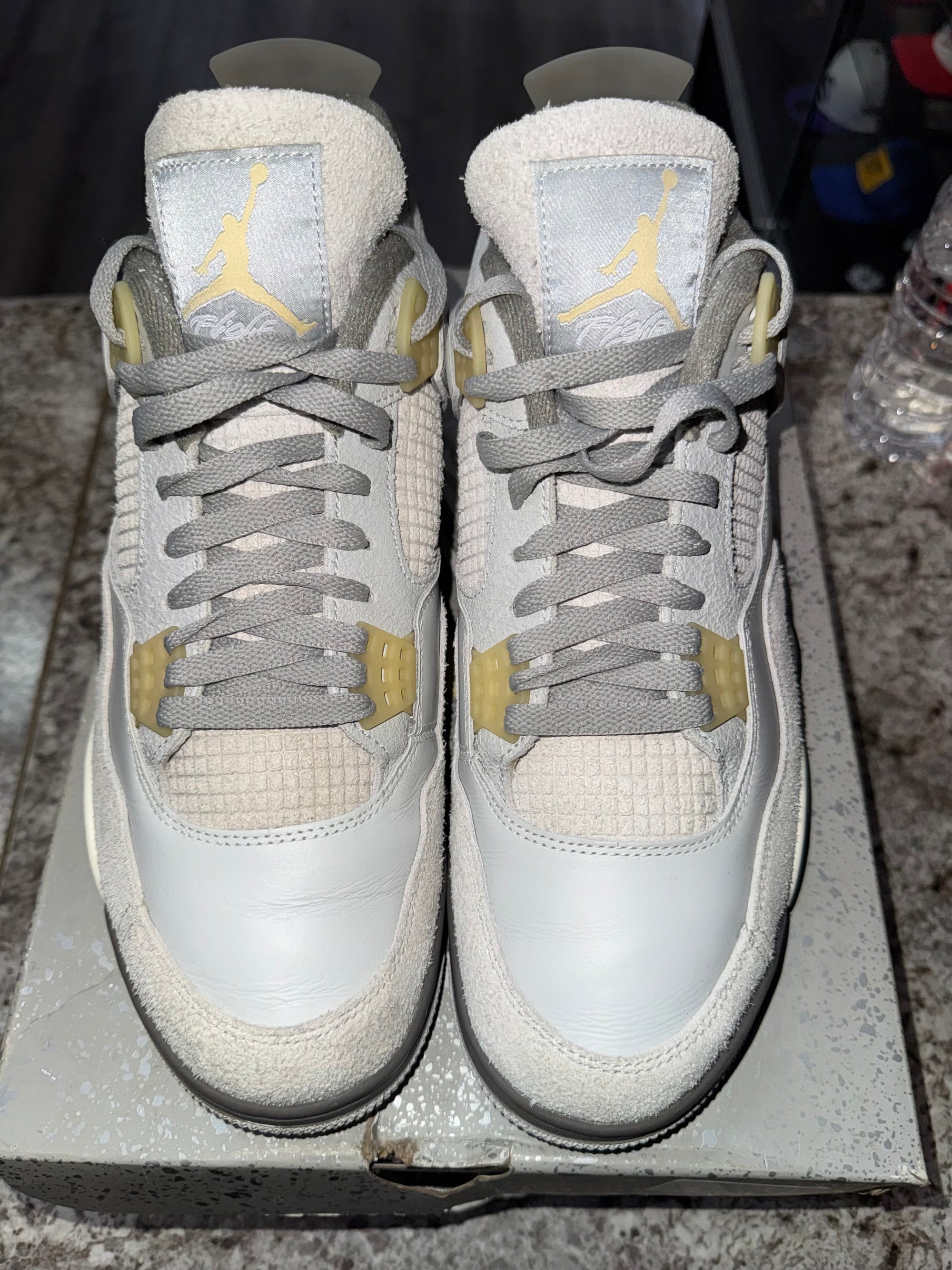 Jordan 4 Retro SE Craft Photon Dust