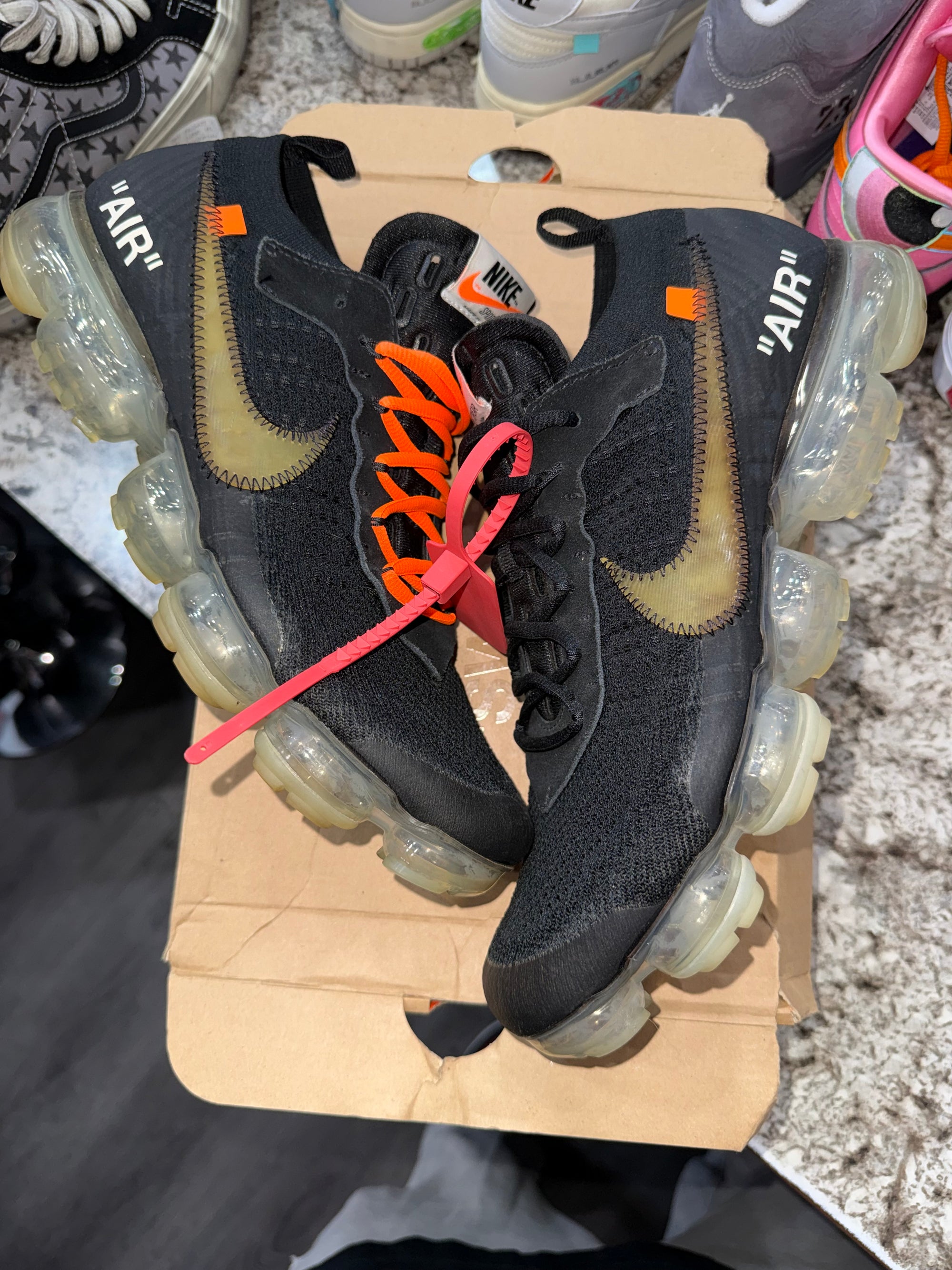 Nike Air VaporMax Off-White Black (2018)