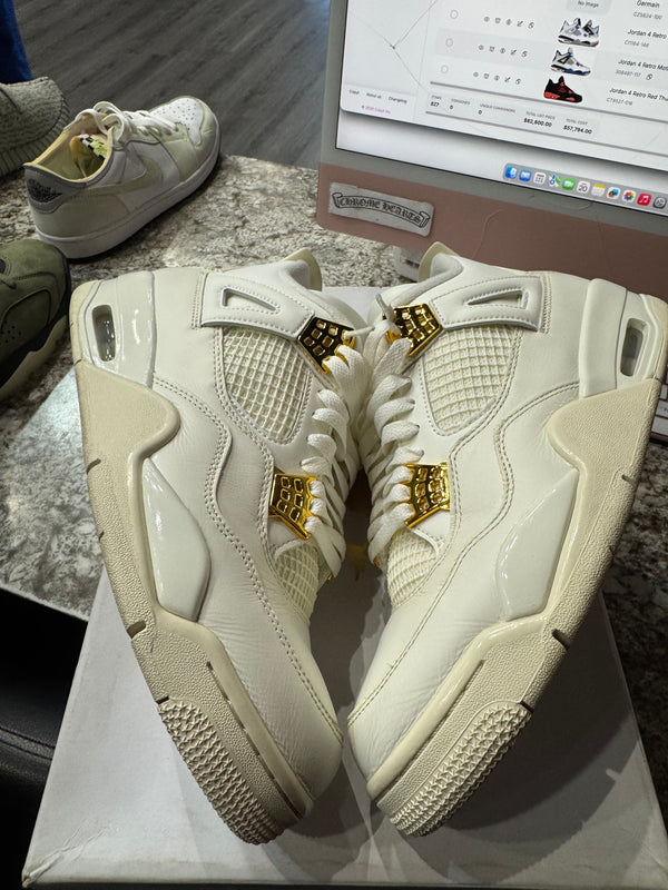 Jordan 4 Retro Metallic Gold (Women's)