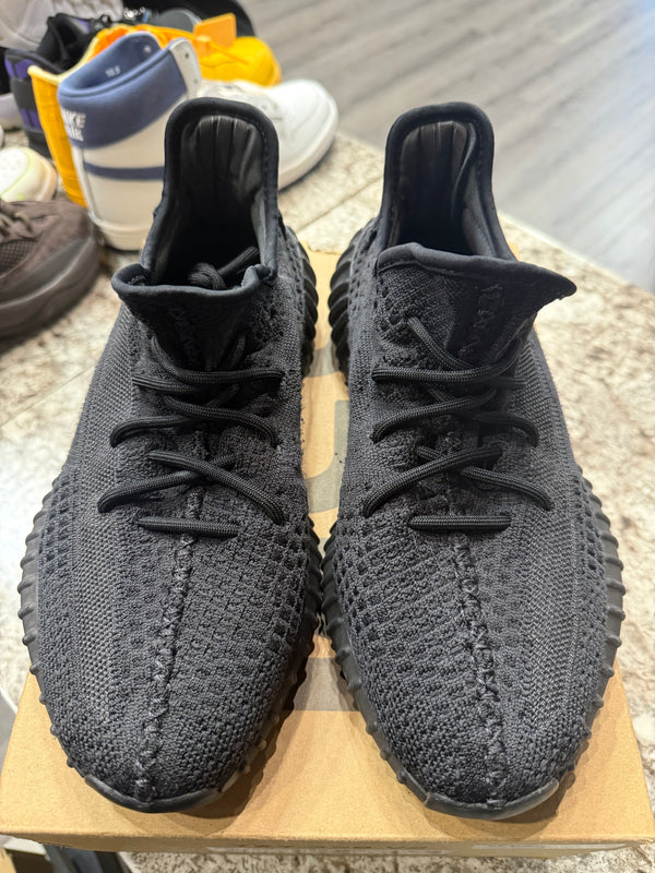 adidas Yeezy Boost 350 V2 Onyx (DAMAGED BOX)