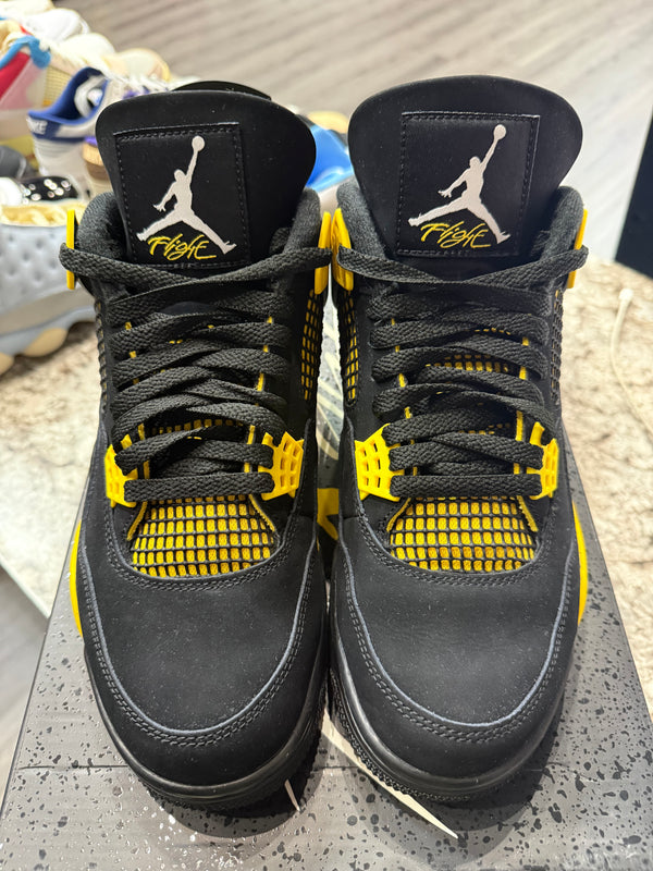 Jordan 4 Retro Thunder (2023)