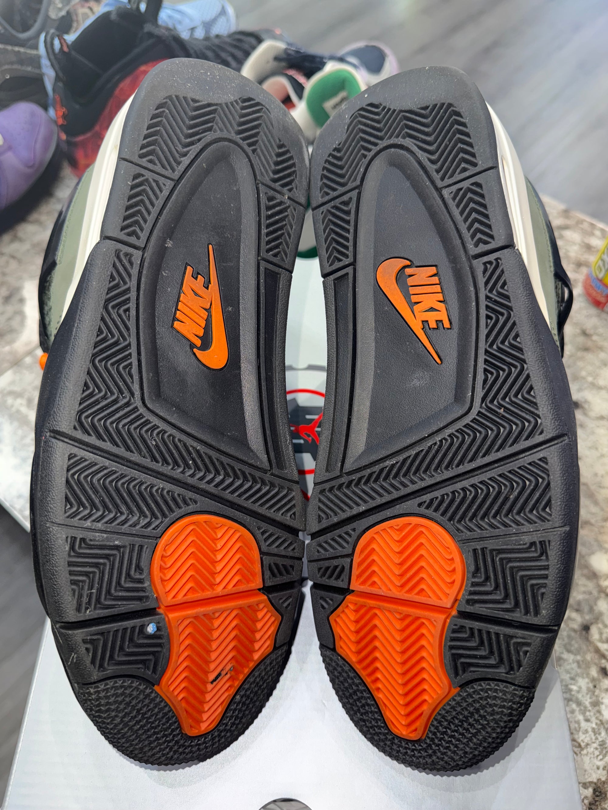 Jordan 4 Retro OG SP Undefeated (2025)