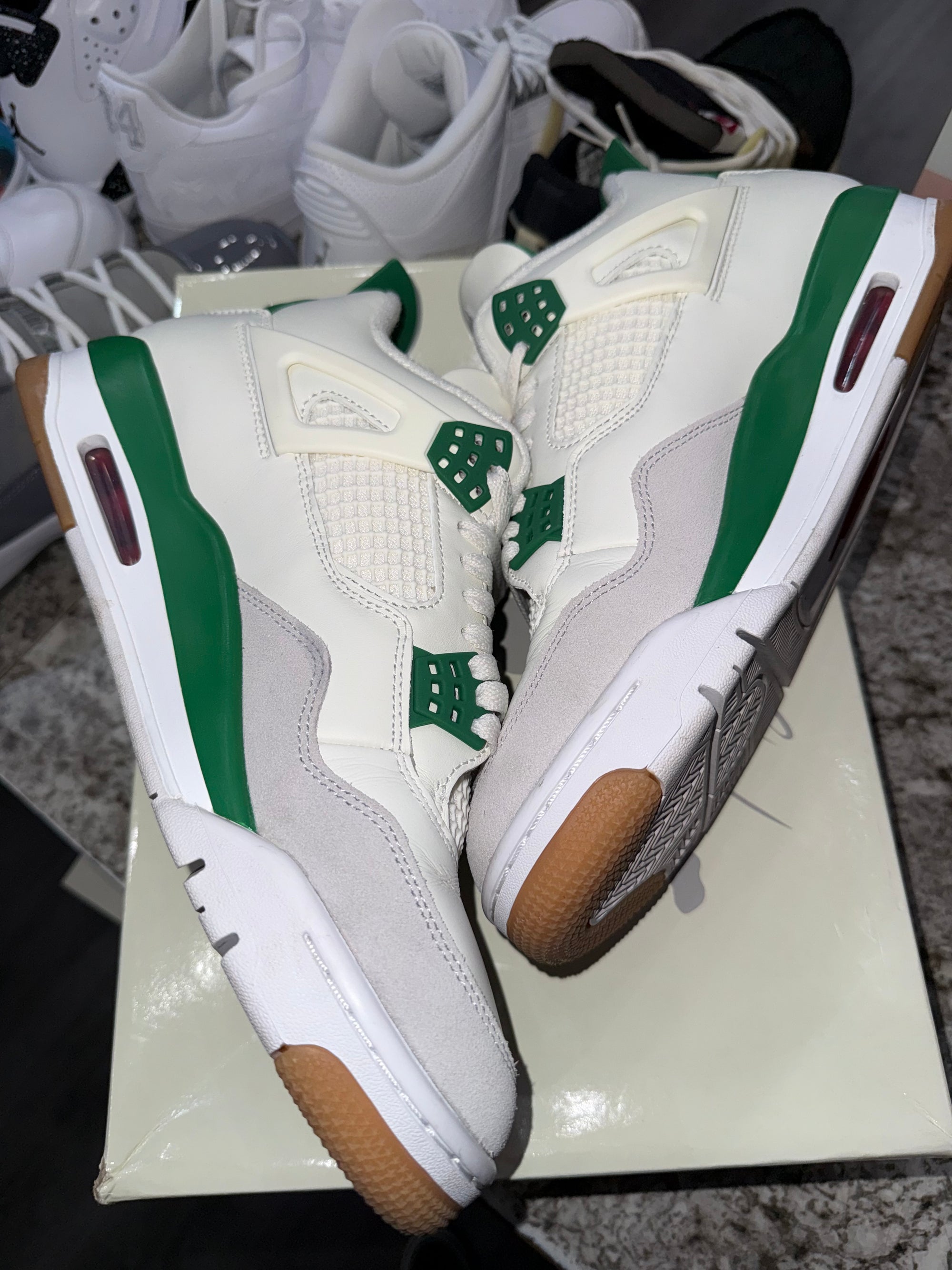 Jordan 4 Retro SB Pine Green