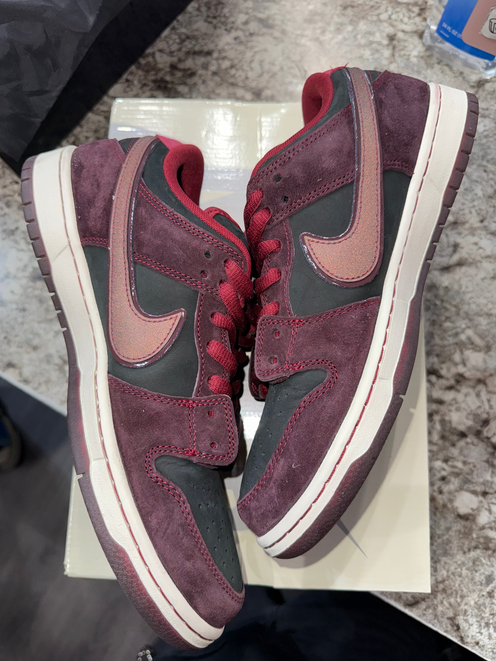 Nike SB Dunk Low Riot Skateshop