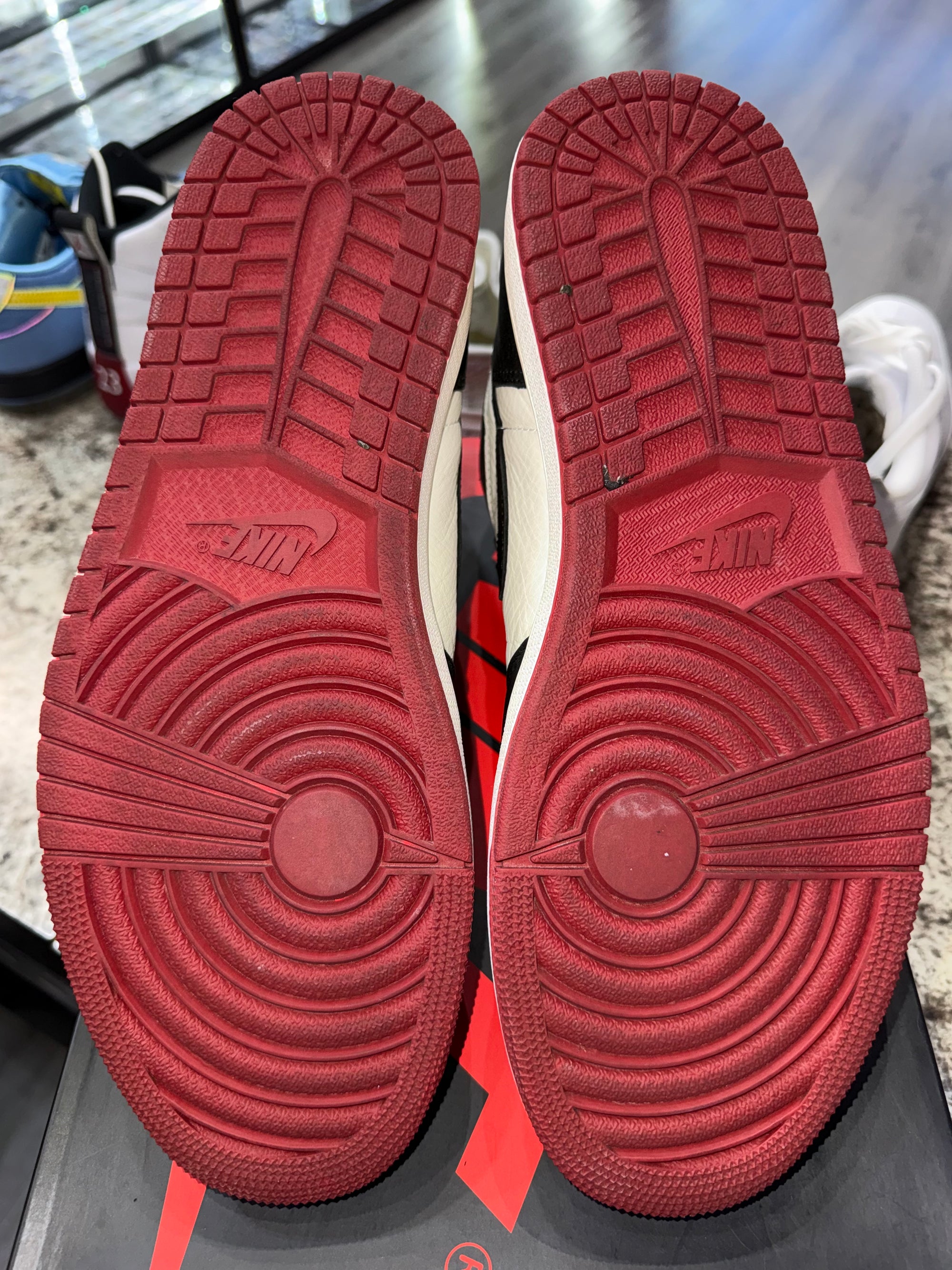 Jordan 1 Retro High Not for Resale Varsity Red