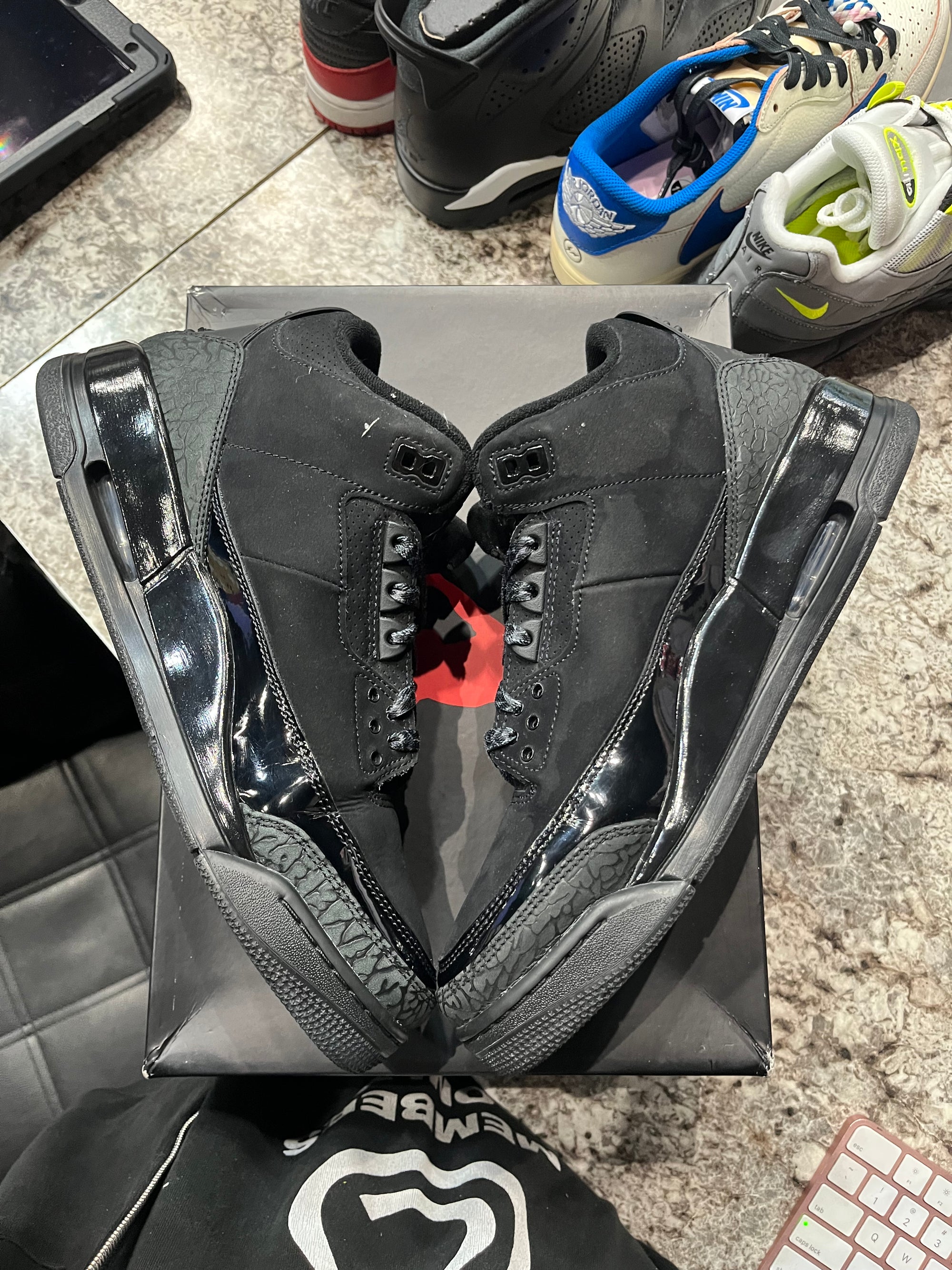 Jordan 3 Retro Black Cat (2025)