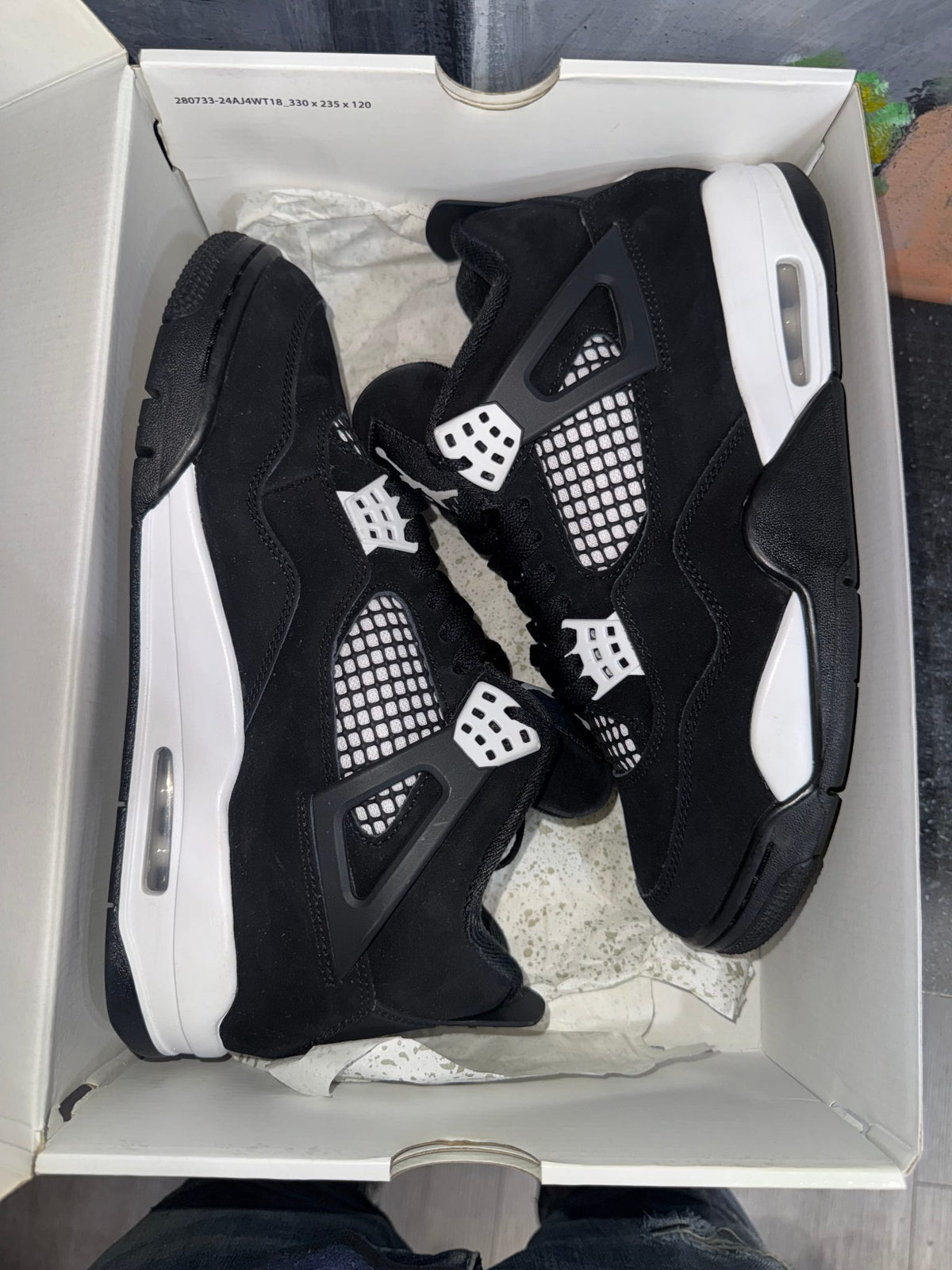 Jordan 4 Retro White Thunder
