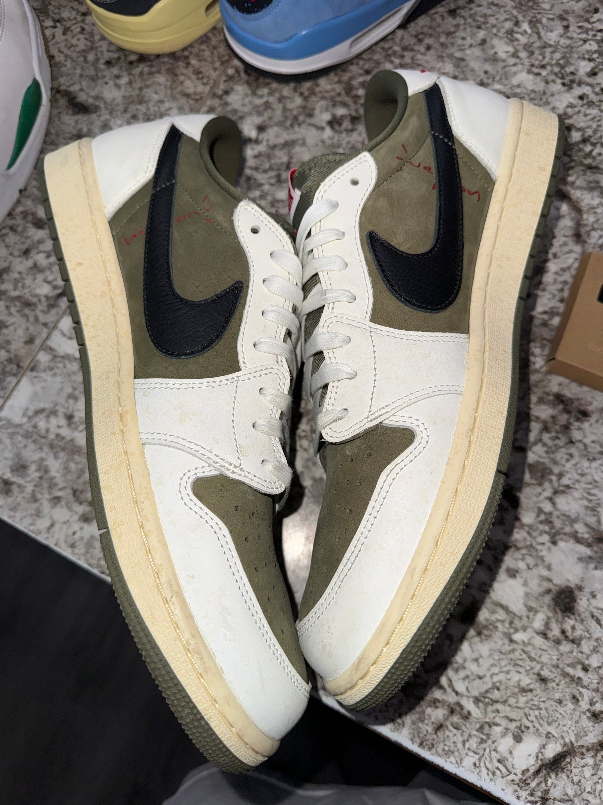 Jordan 1 Retro Low OG SP Travis Scott Medium Olive
