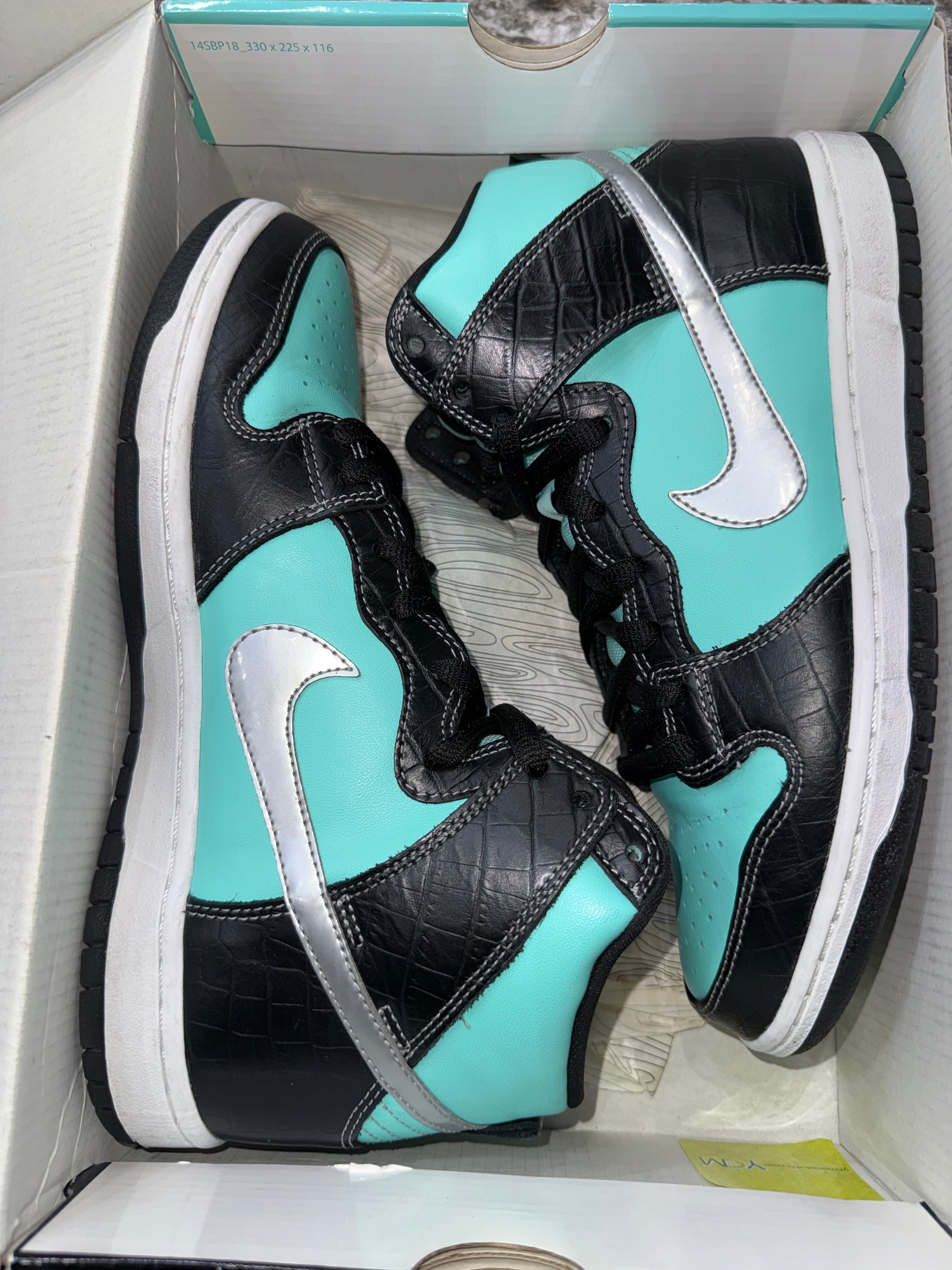 Nike SB Dunk High Diamond Supply Co.