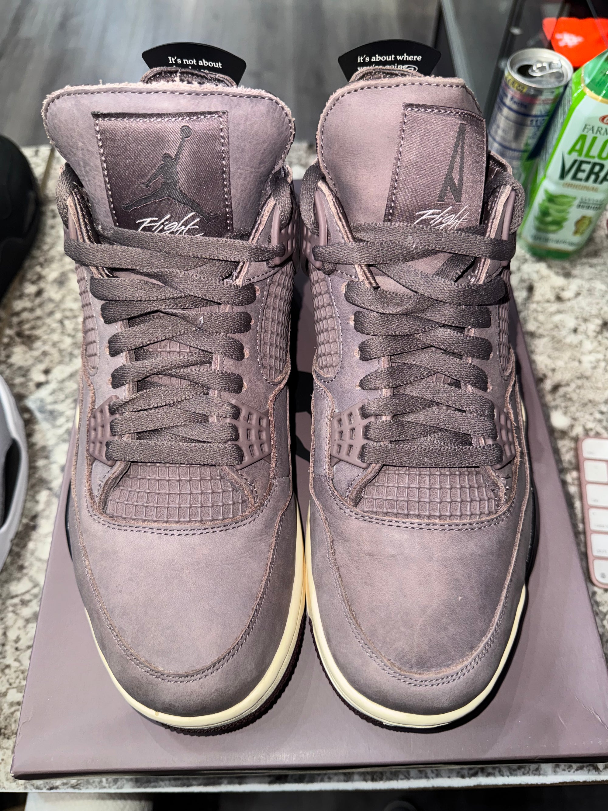 Jordan 4 Retro SP A Ma Maniére Violet Ore