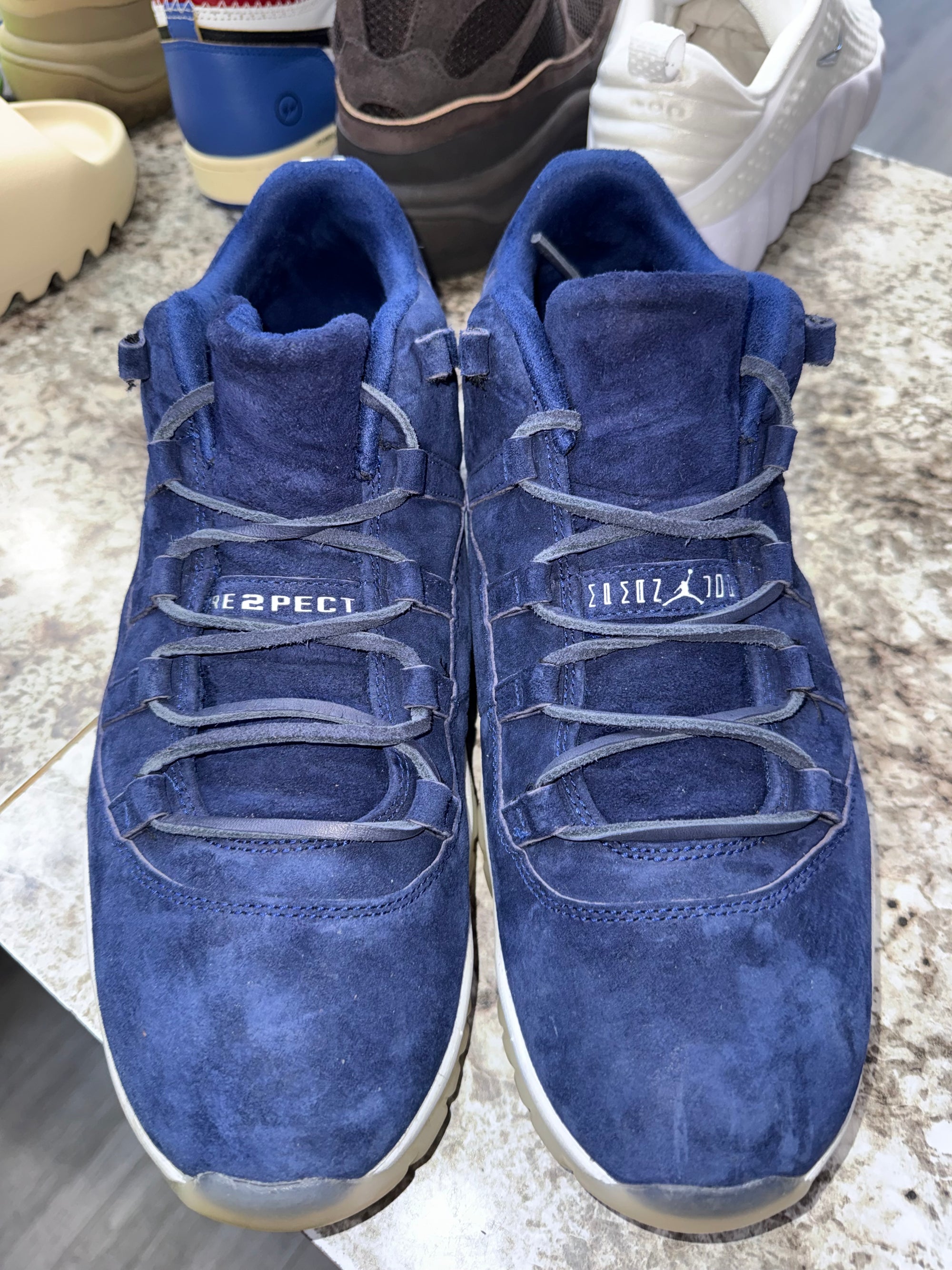 Jordan 11 Retro Low Derek Jeter RE2PECT