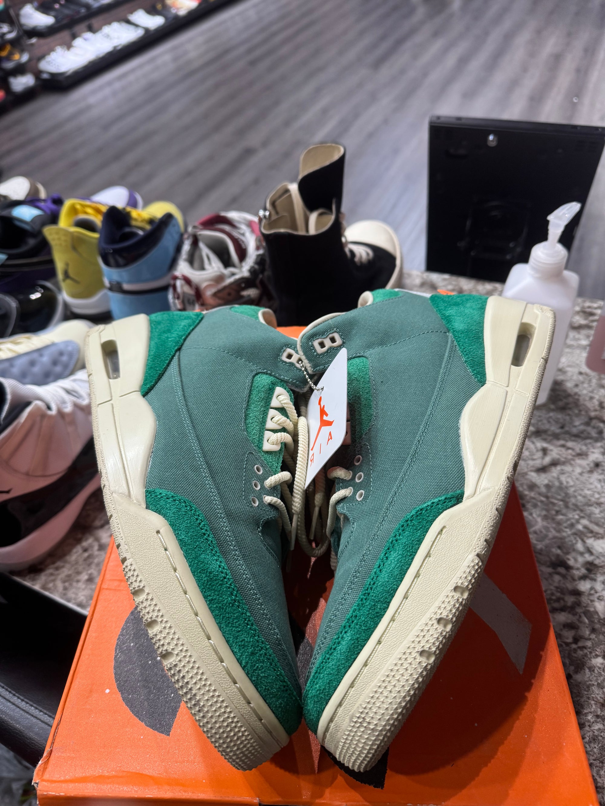 Jordan 3 Retro SP Nina Chanel Abney Bicoastal (Women's) (Damaged Box)