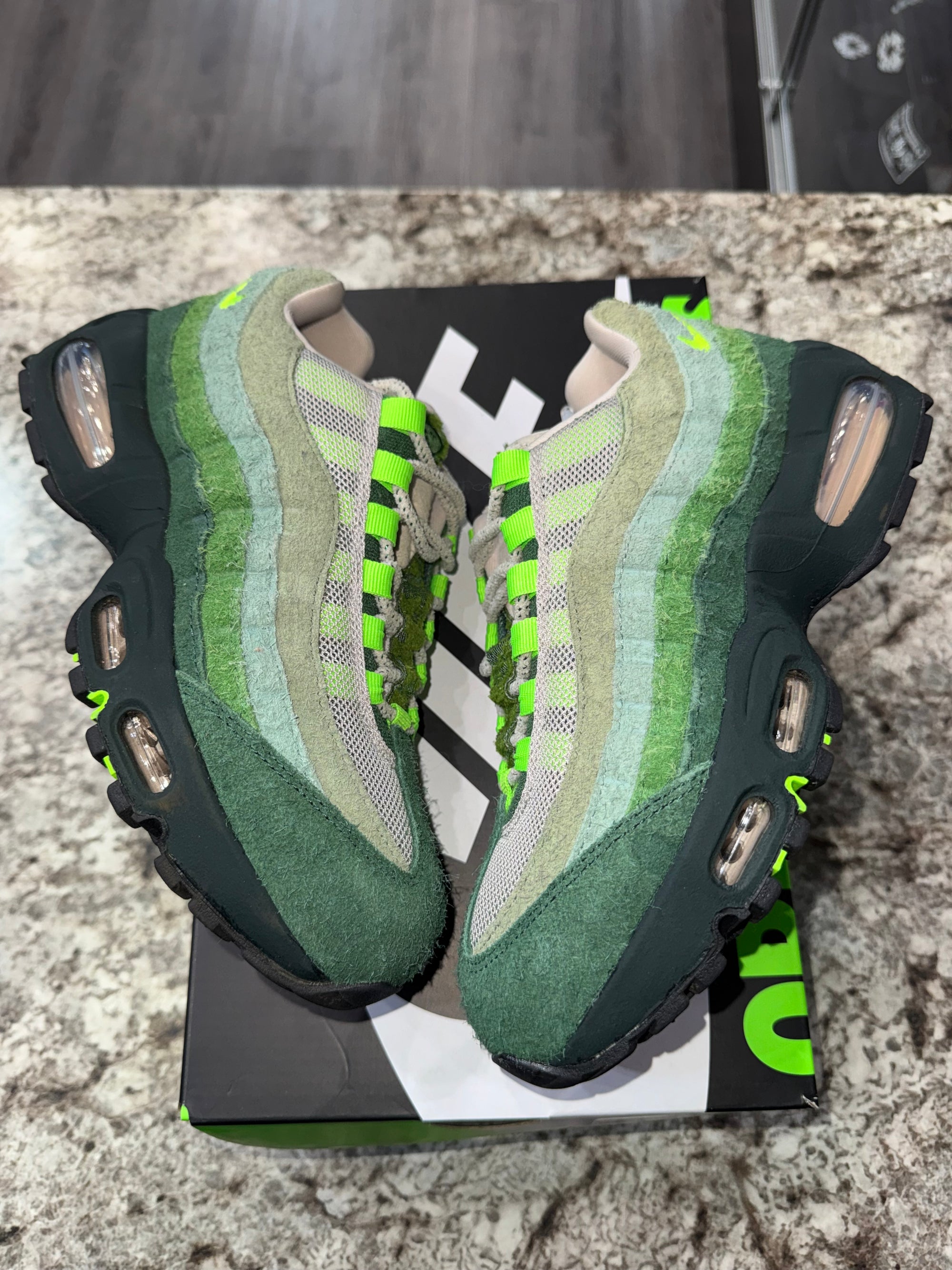 Nike Air Max 95 Big Bubble Ducks of a Feather Oregon Ducks The Woods