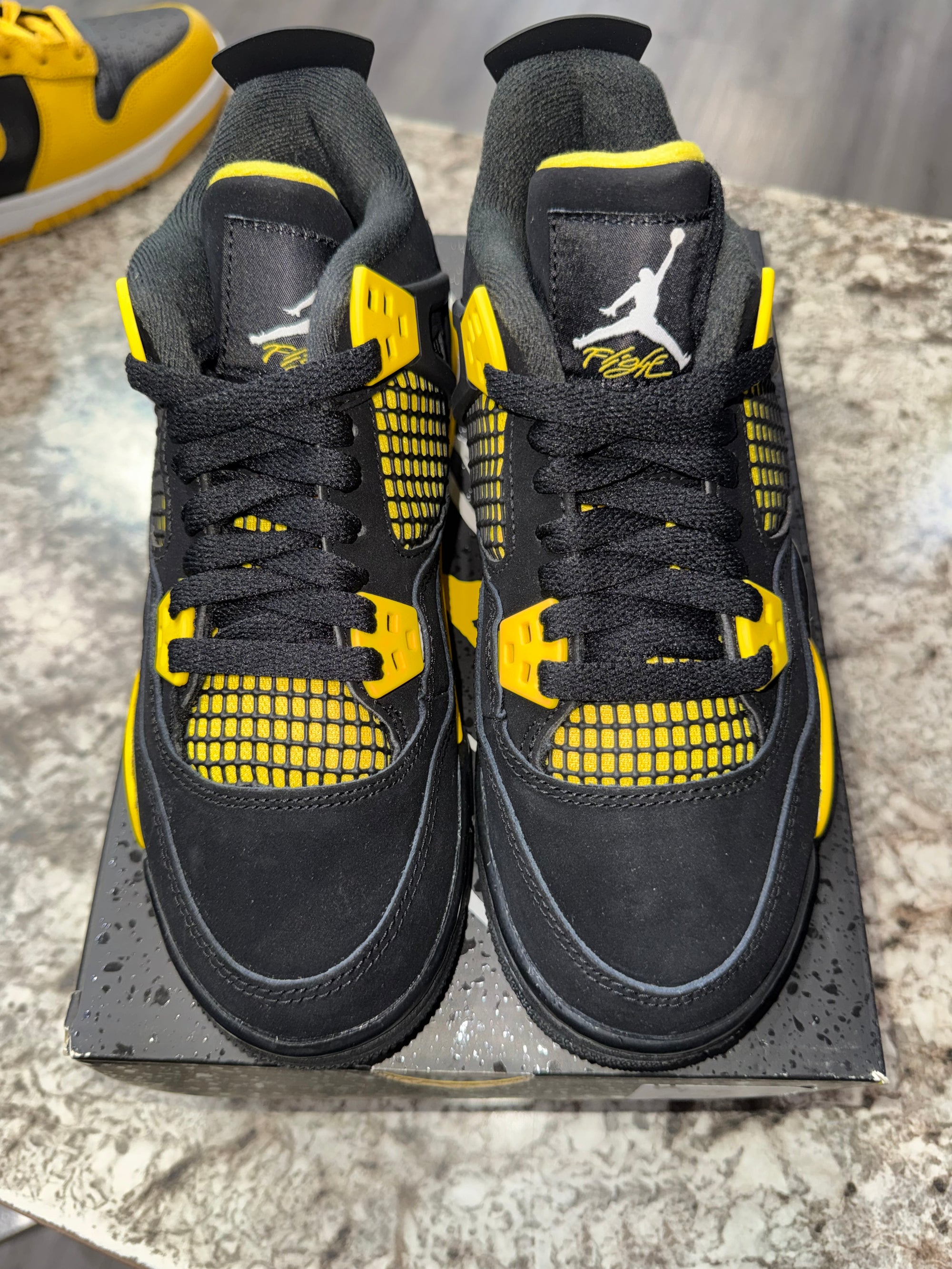 Jordan 4 Retro Thunder (2023) (GS)