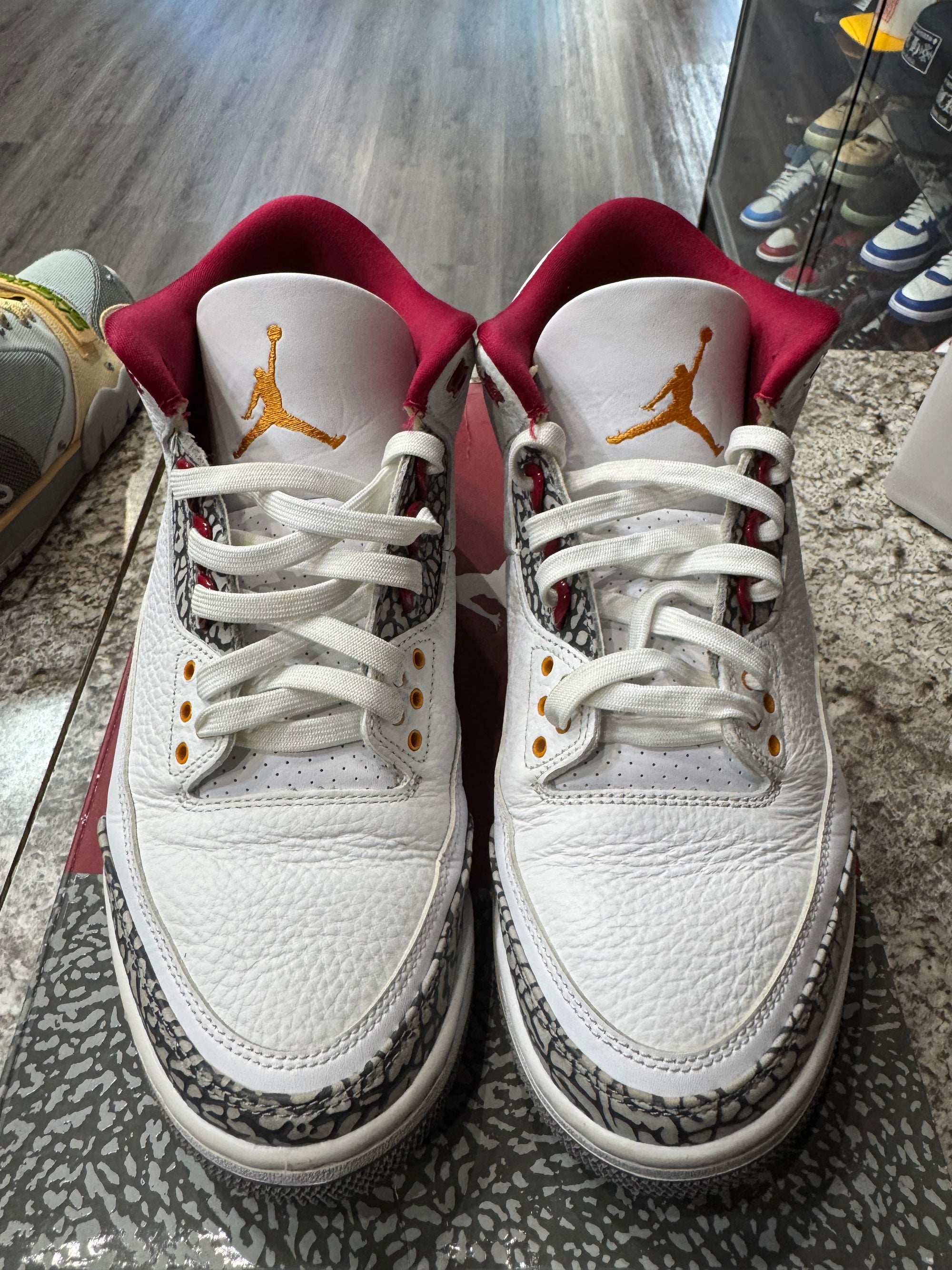 Jordan 3 Retro Cardinal Red (Damaged Box)