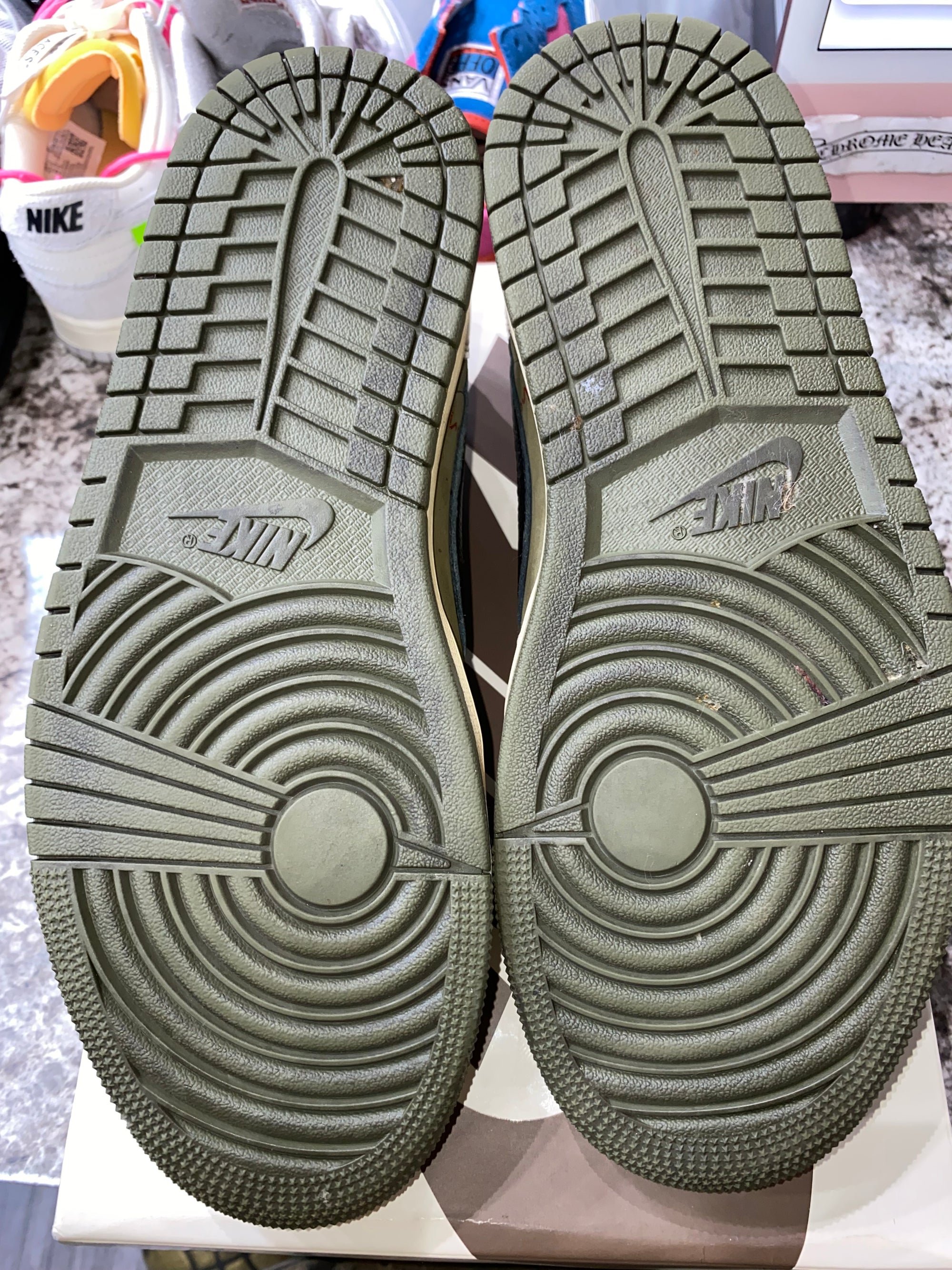 Jordan 1 Retro Low OG SP Travis Scott Medium Olive