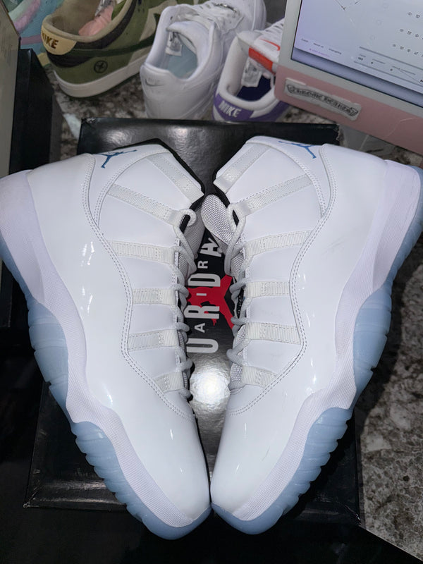 Jordan 11 Retro Legend Blue (2024)