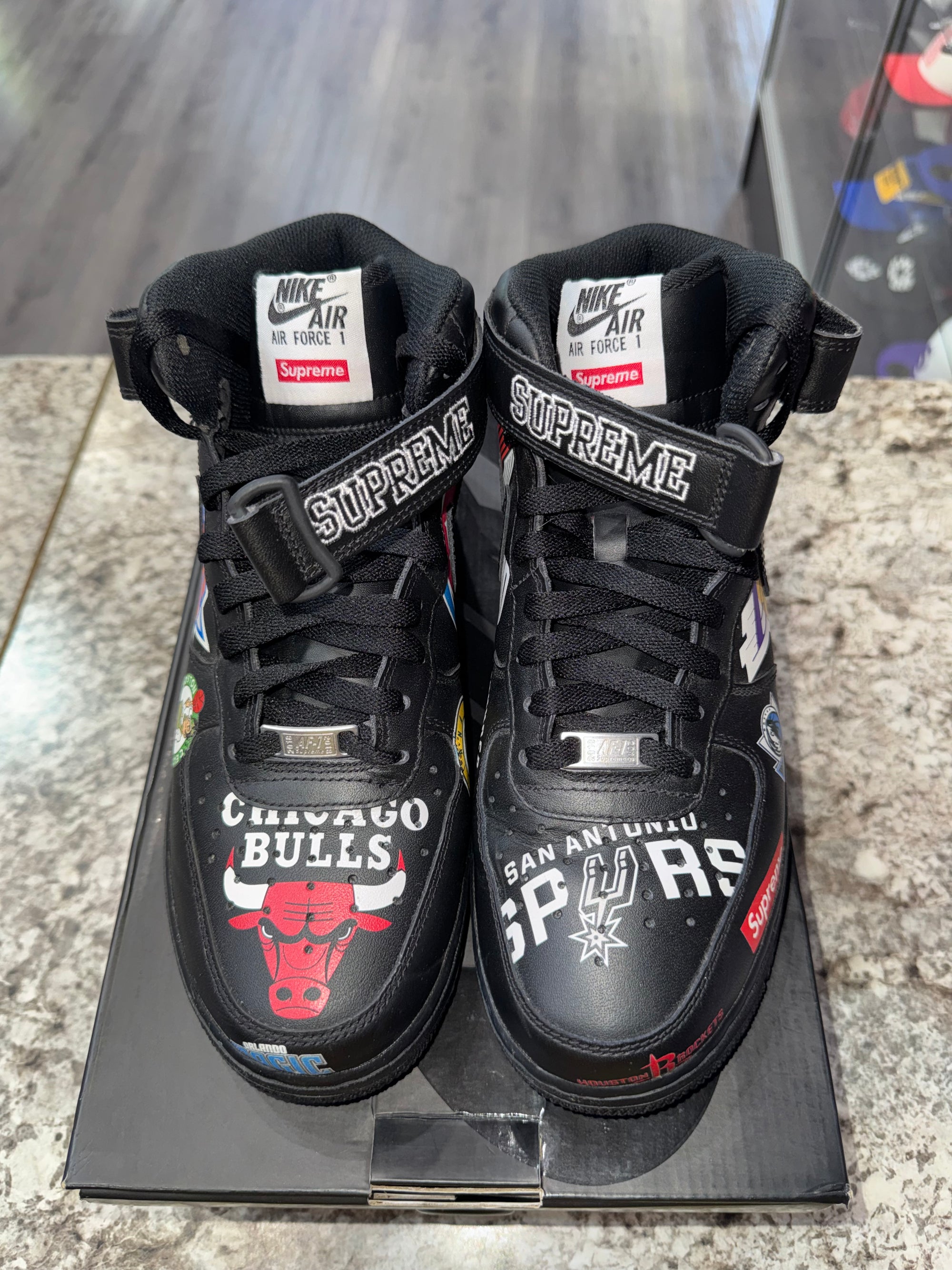 Nike Air Force 1 Mid Supreme NBA Black