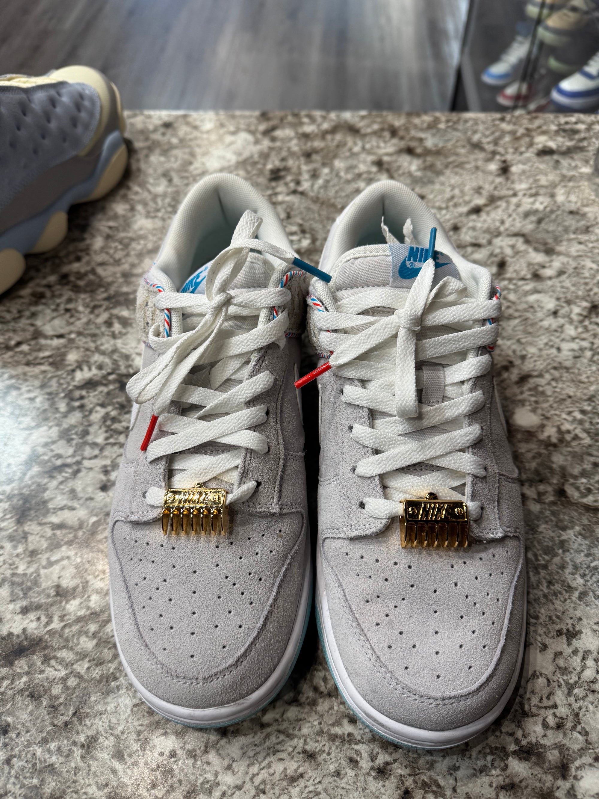 Nike Dunk Low SE Barber Shop Grey