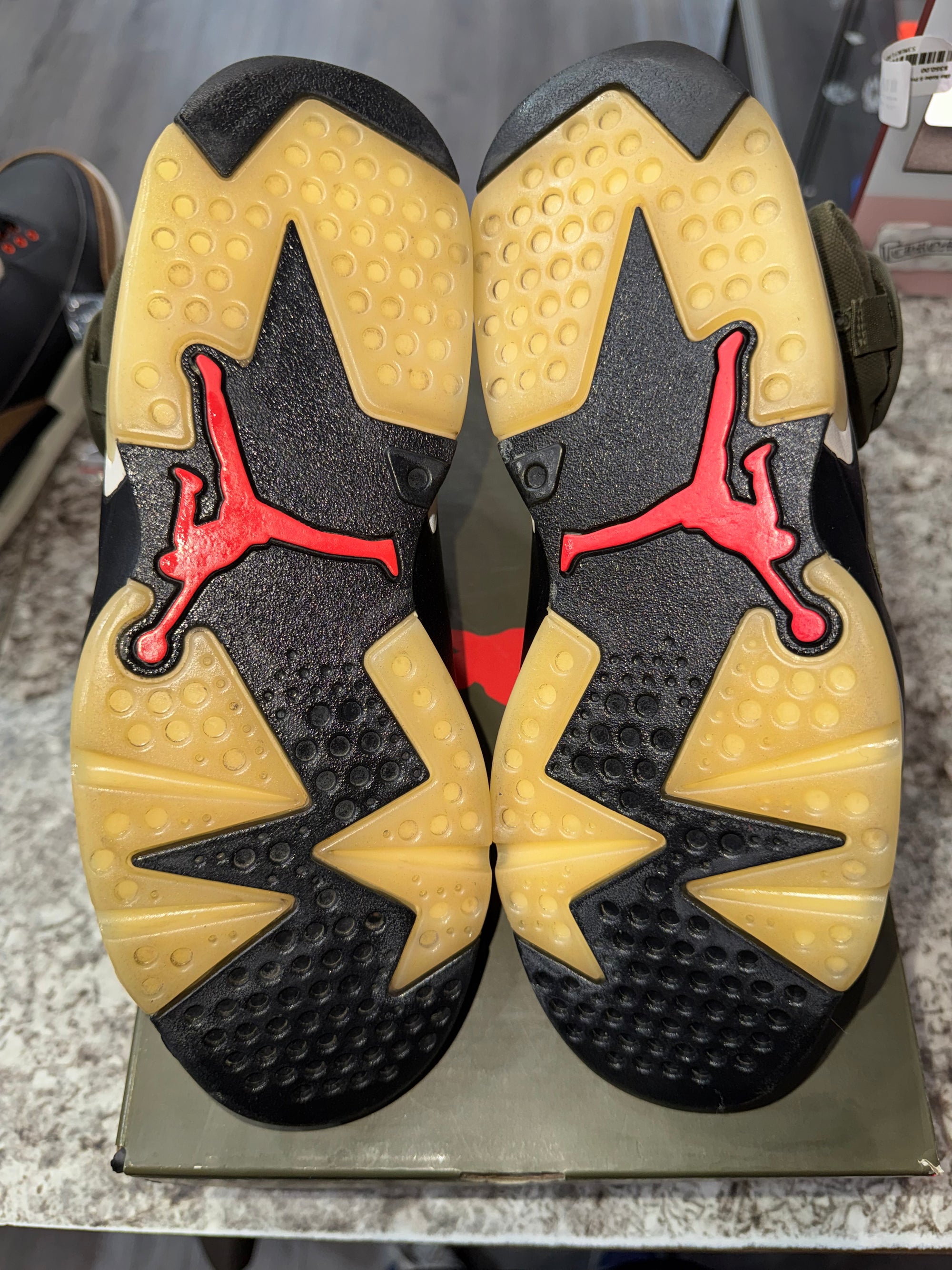 Jordan 6 Retro Travis Scott