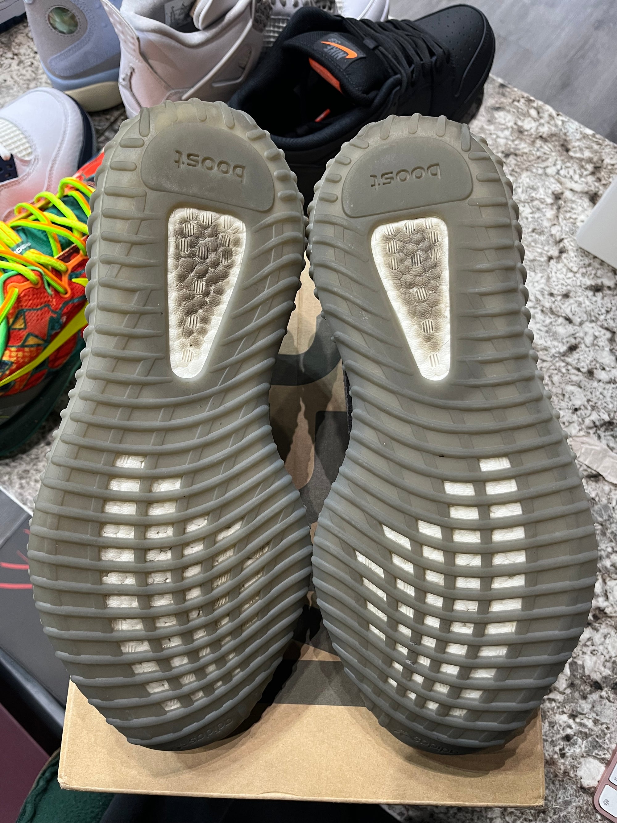 adidas Yeezy Boost 350 V2 Beluga 2.0