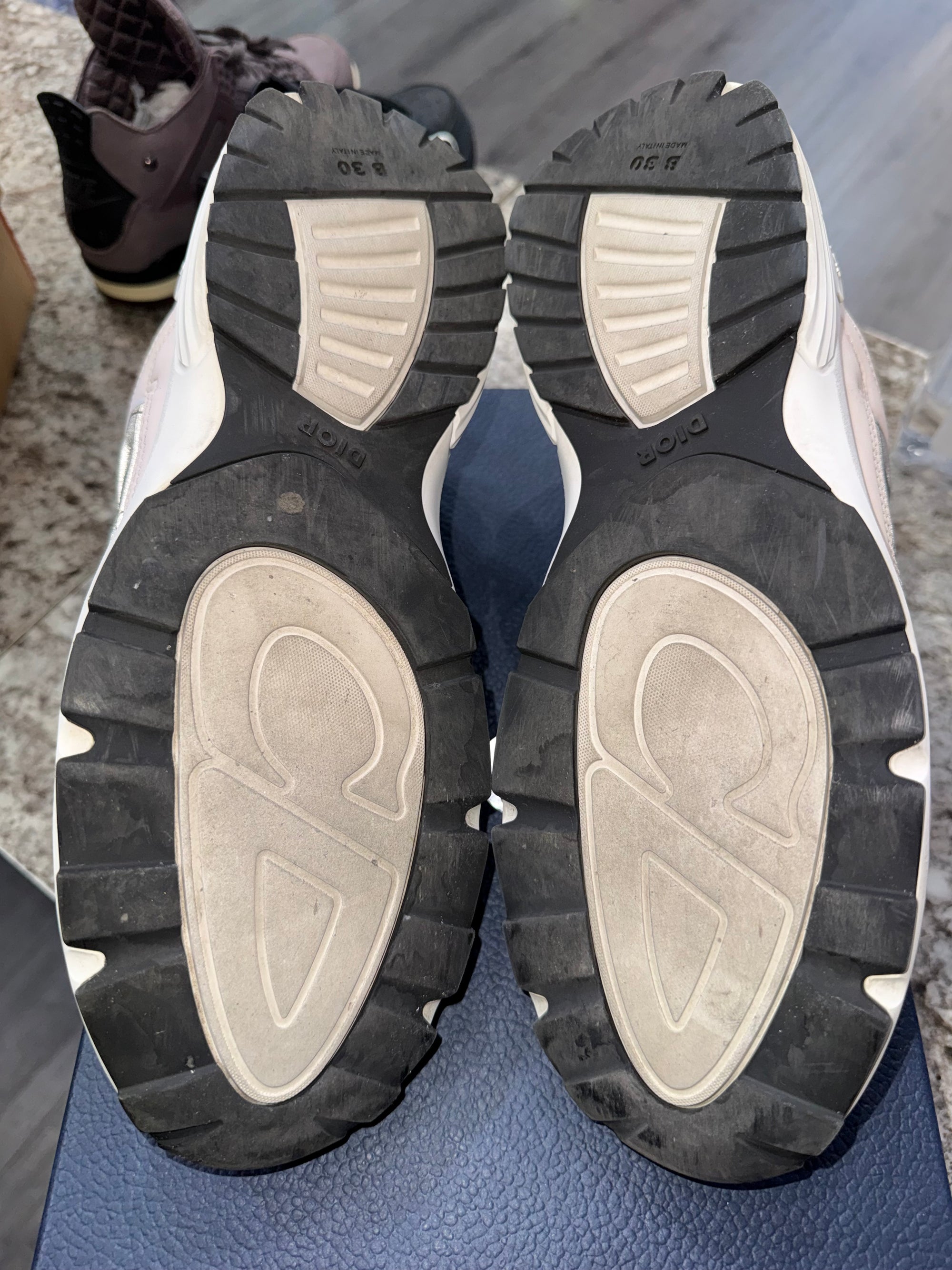 DIOR B30 GREY