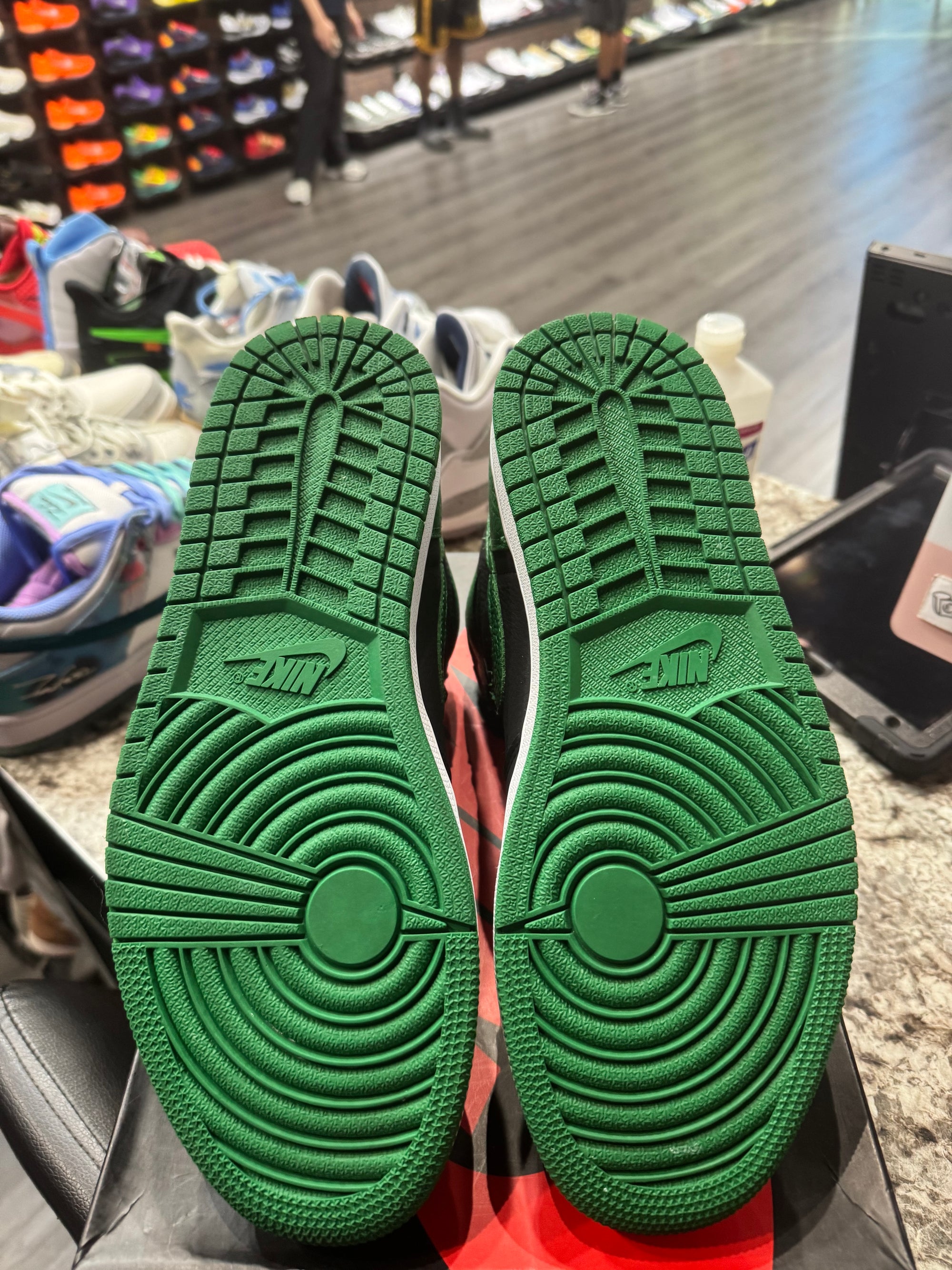 Jordan 1 Retro High Pine Green Black