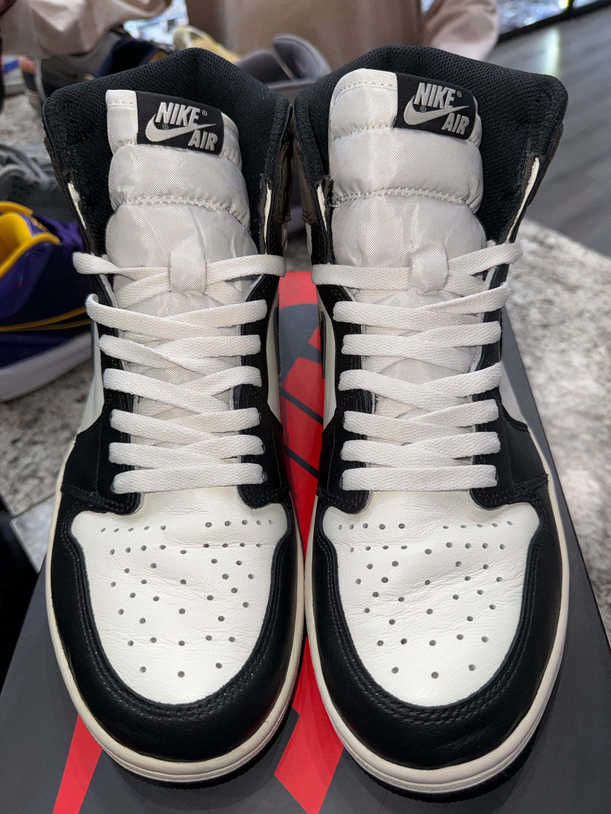Jordan 1 Retro High Dark Mocha