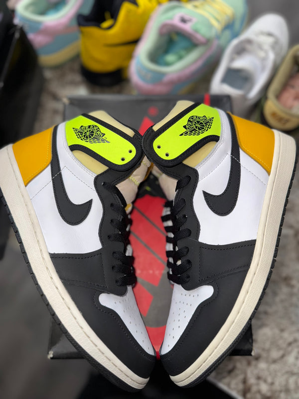 Jordan 1 Retro High White Black Volt University Gold