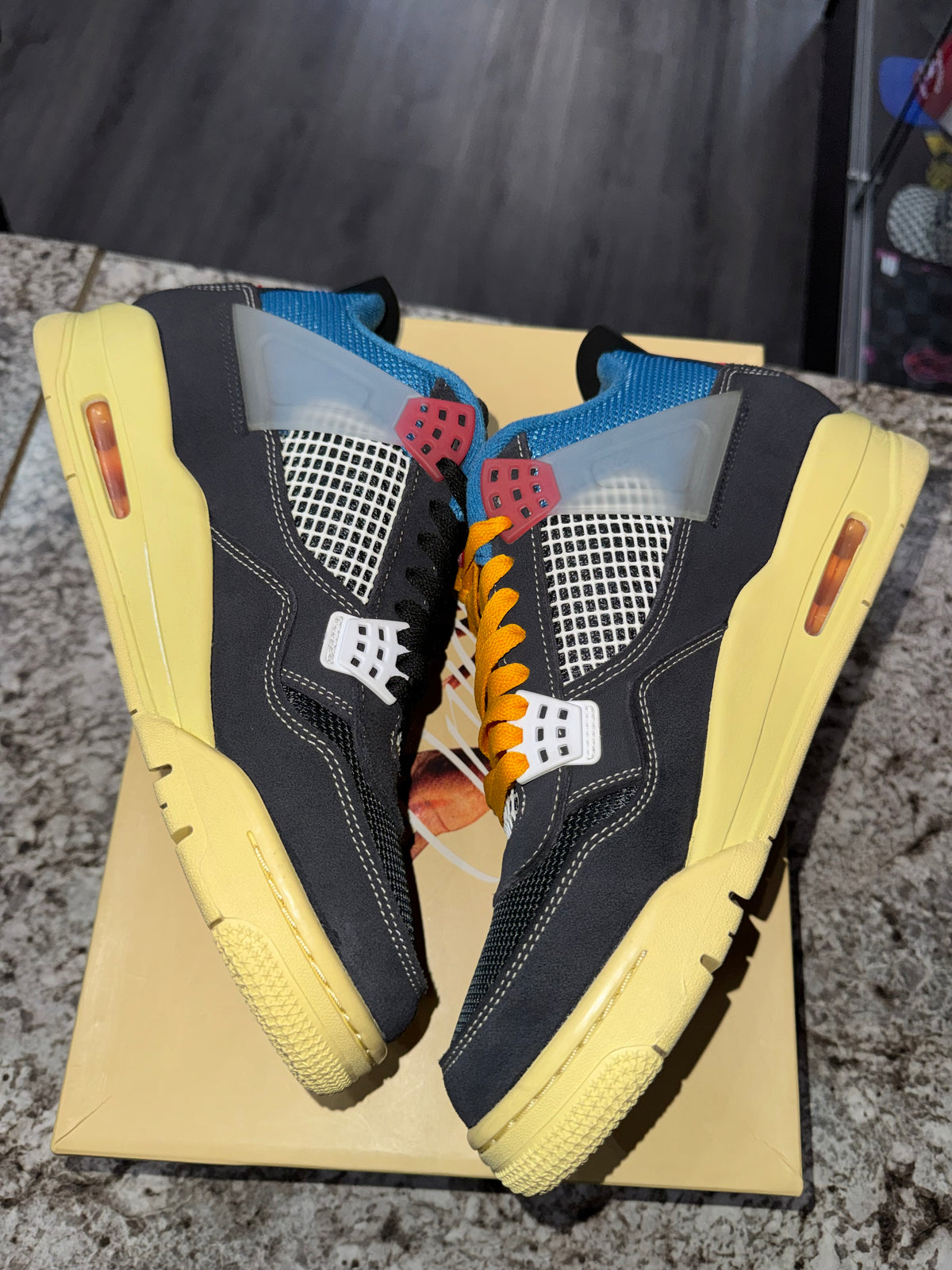 Jordan 4 Retro Union Off Noir