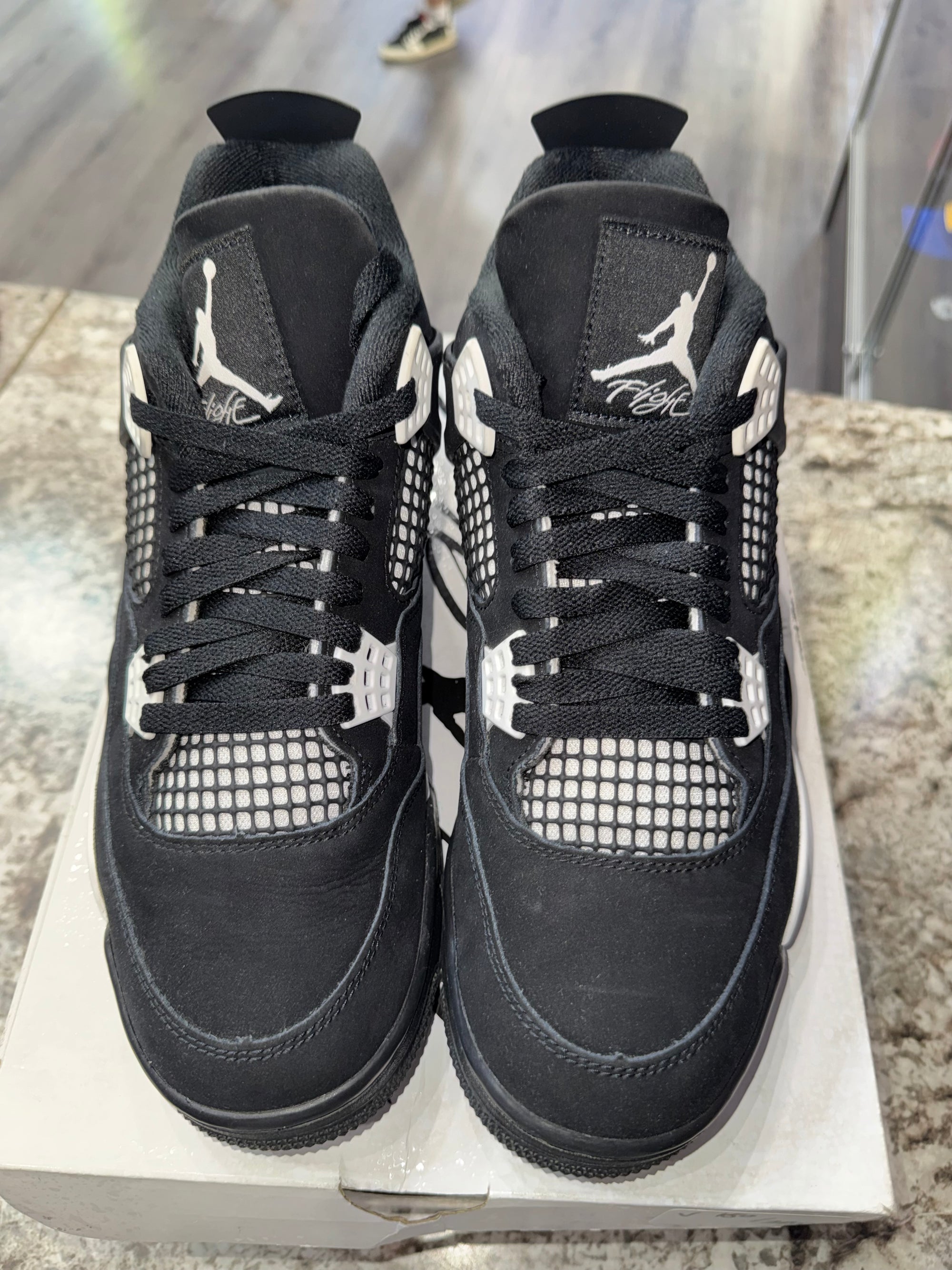 Jordan 4 Retro White Thunder
