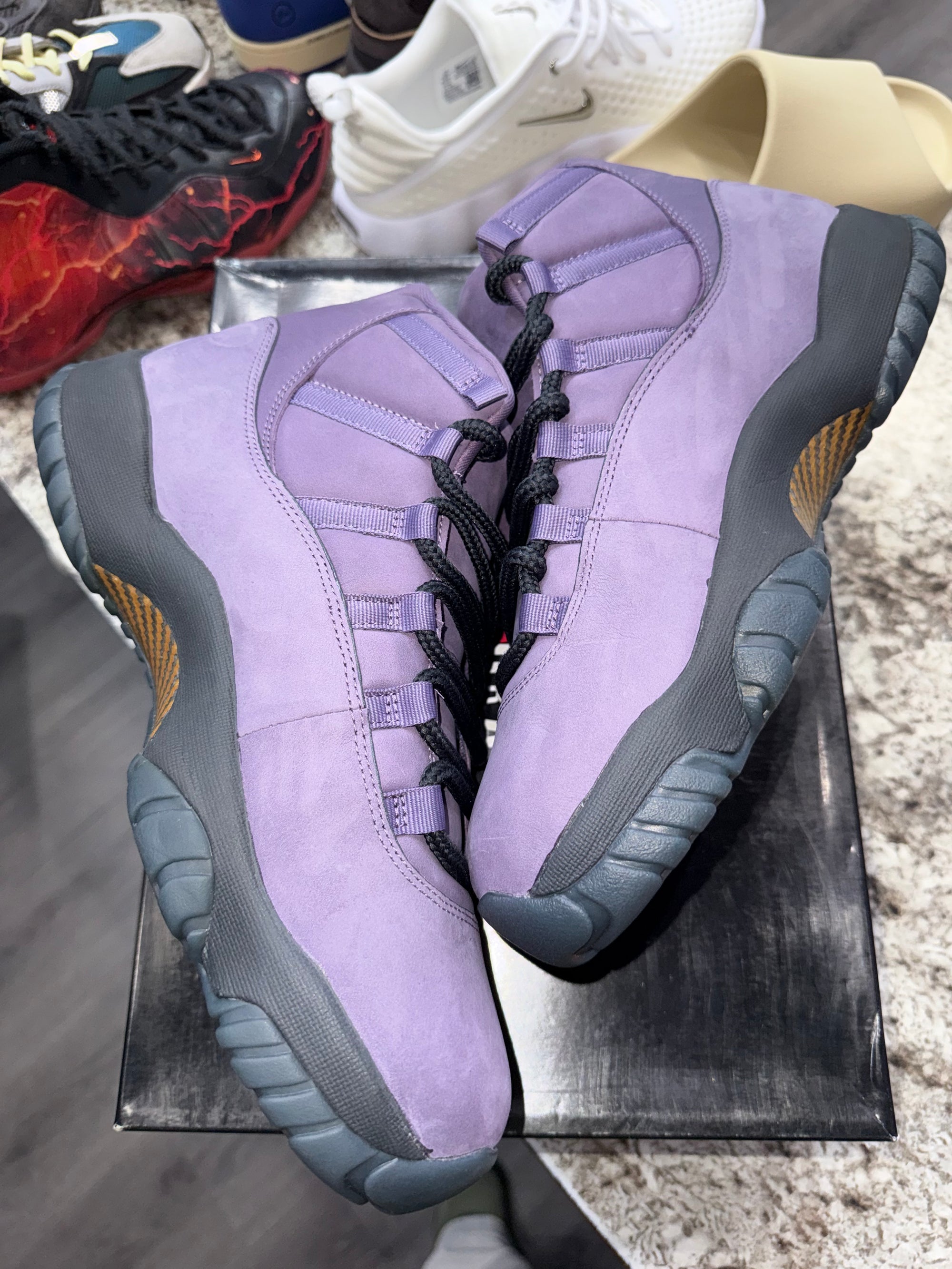 Jordan 11 Retro Mojave