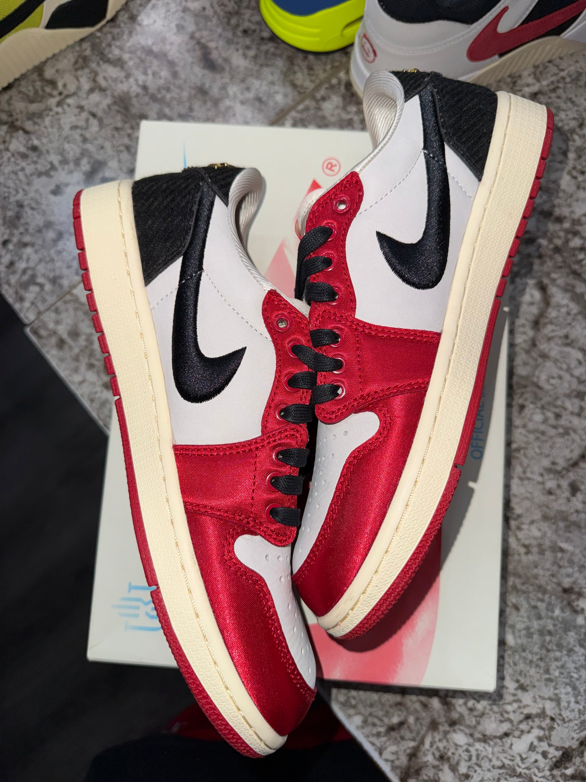 Jordan 1 Retro Low OG Trophy Room Rookie Card Away