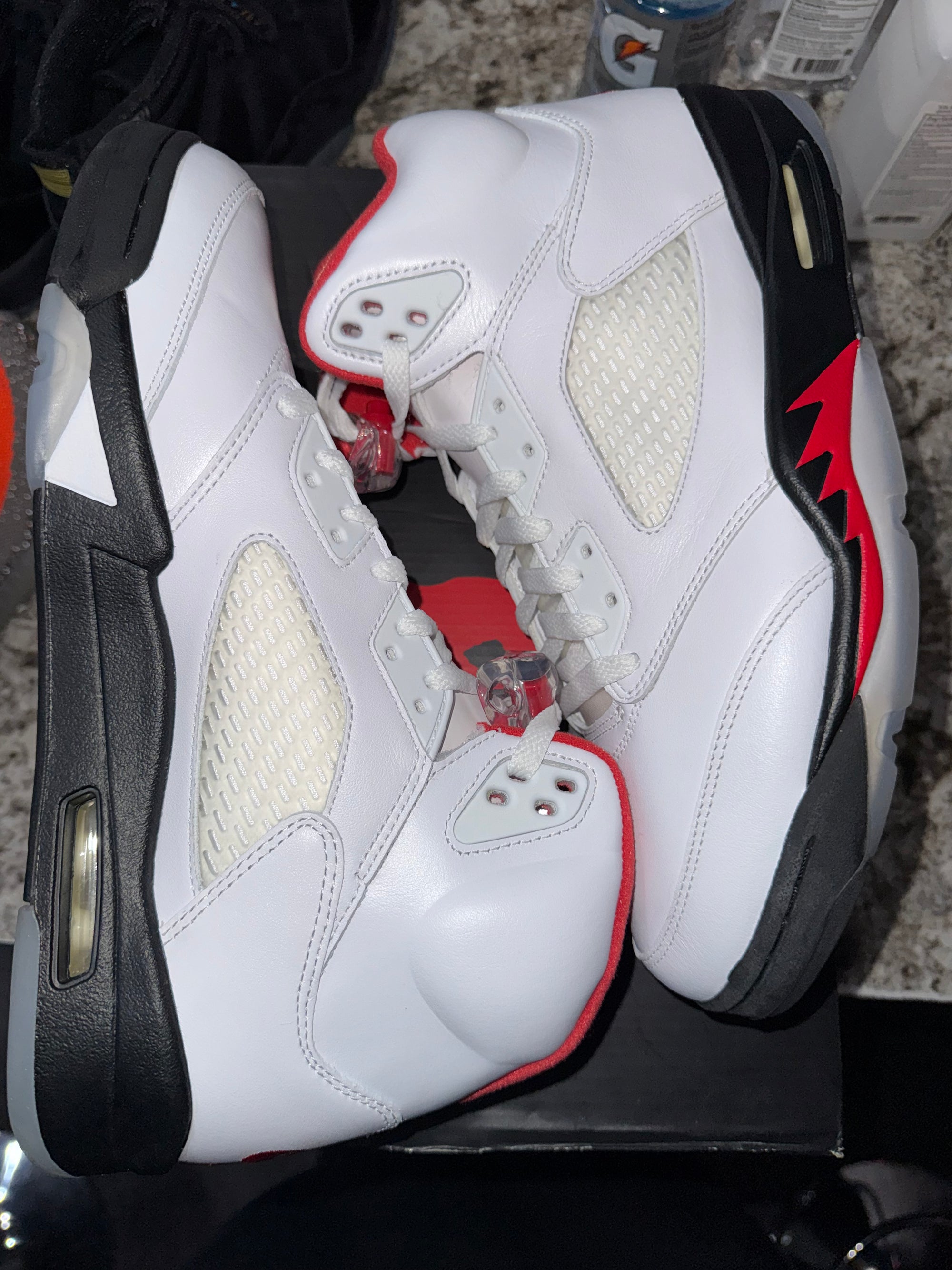 Jordan 5 Retro Fire Red Silver Tongue (2020) (DAMAGED BOX)