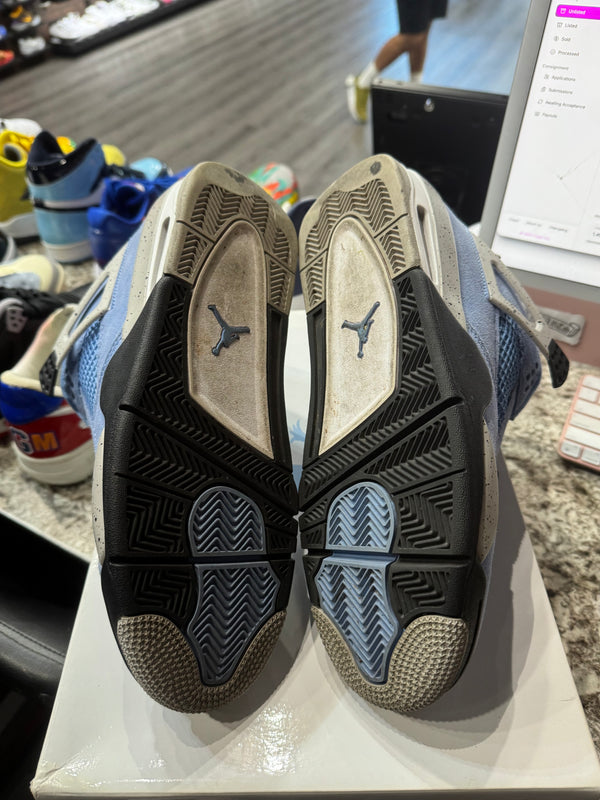 Jordan 4 Retro University Blue