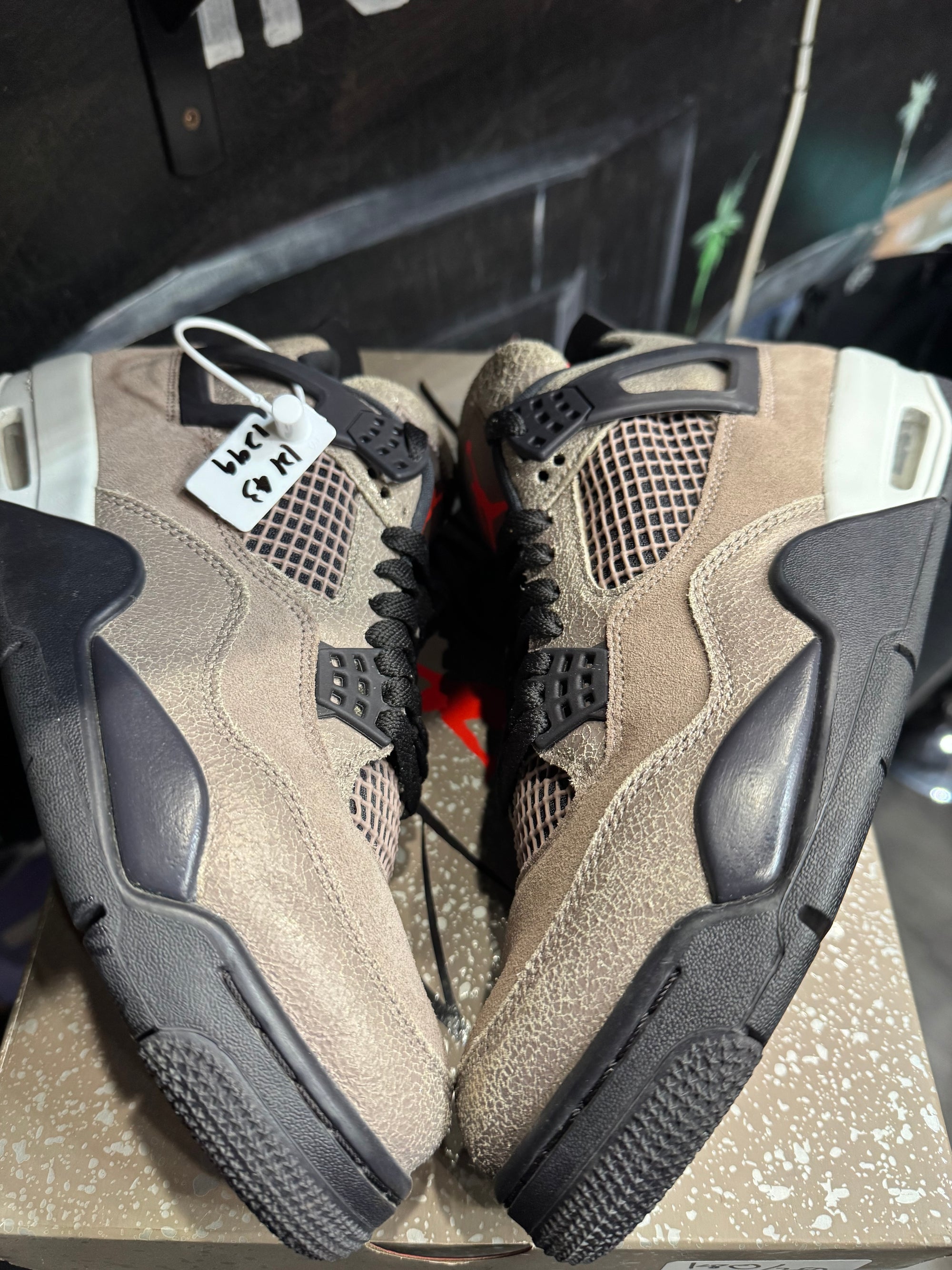 Jordan 4 Retro Taupe Haze