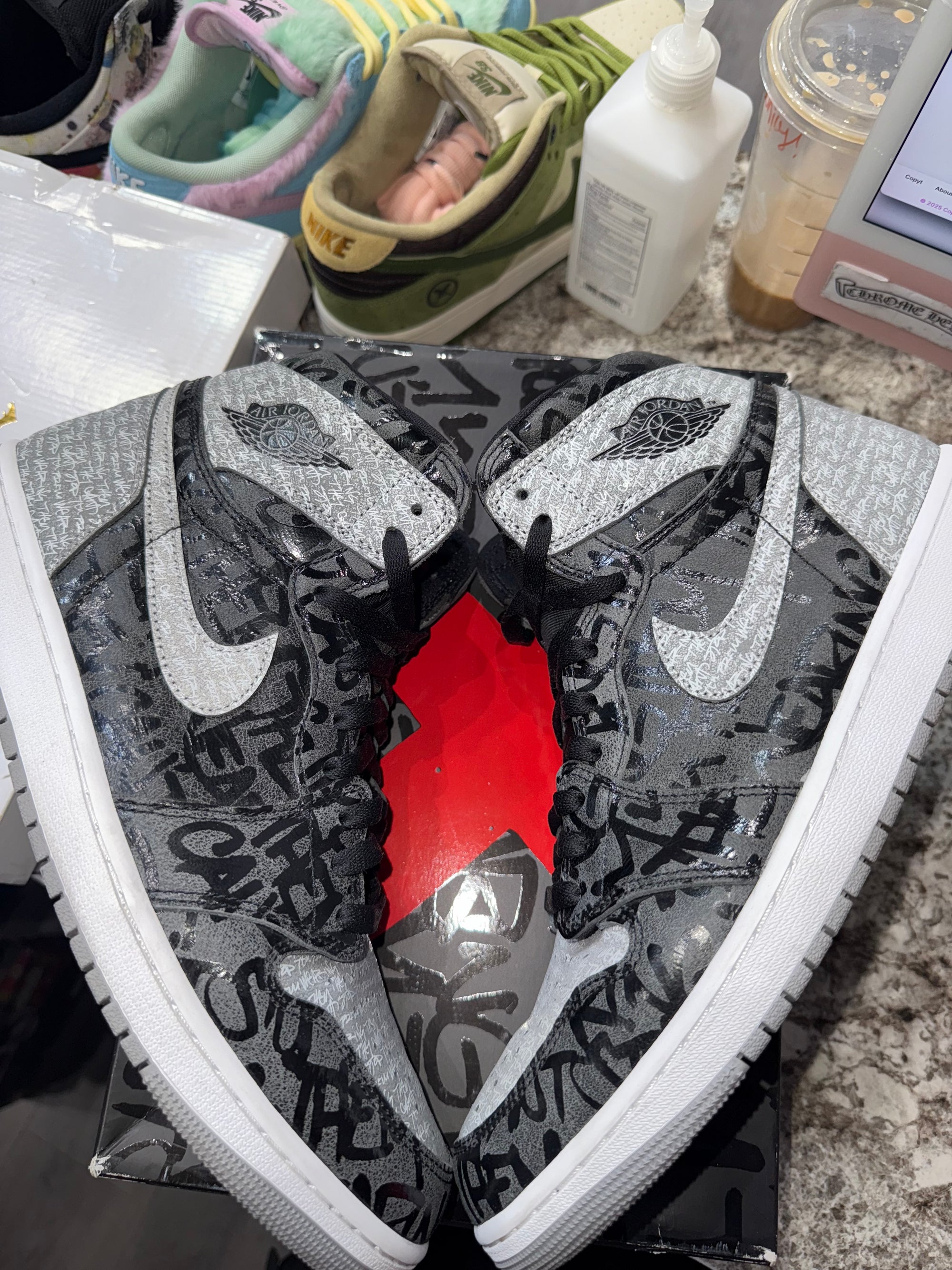 Jordan 1 Retro High OG Rebellionaire