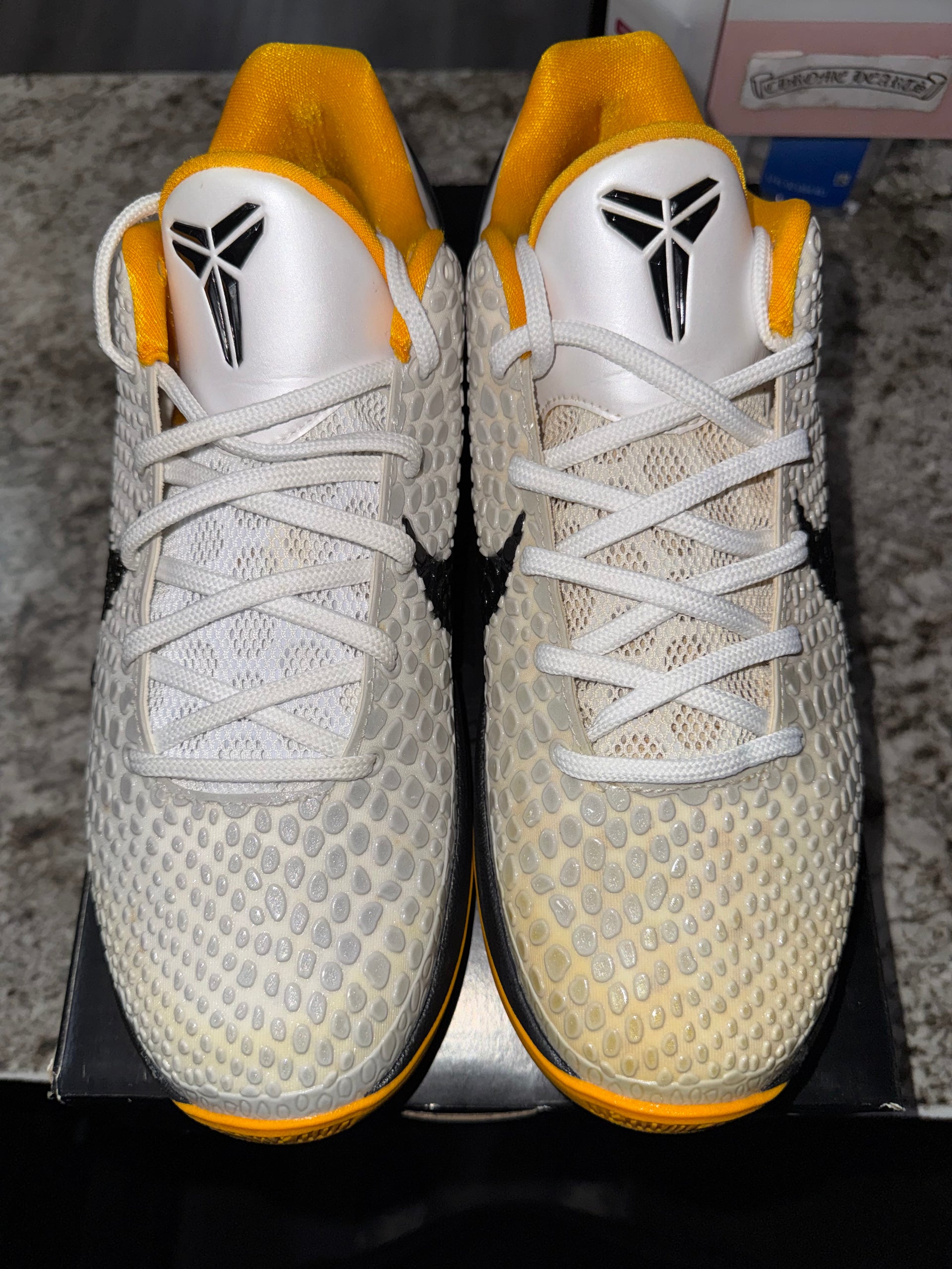 Kobe 6 Protro Playoff Pack White Del Sol (YELLOWING)