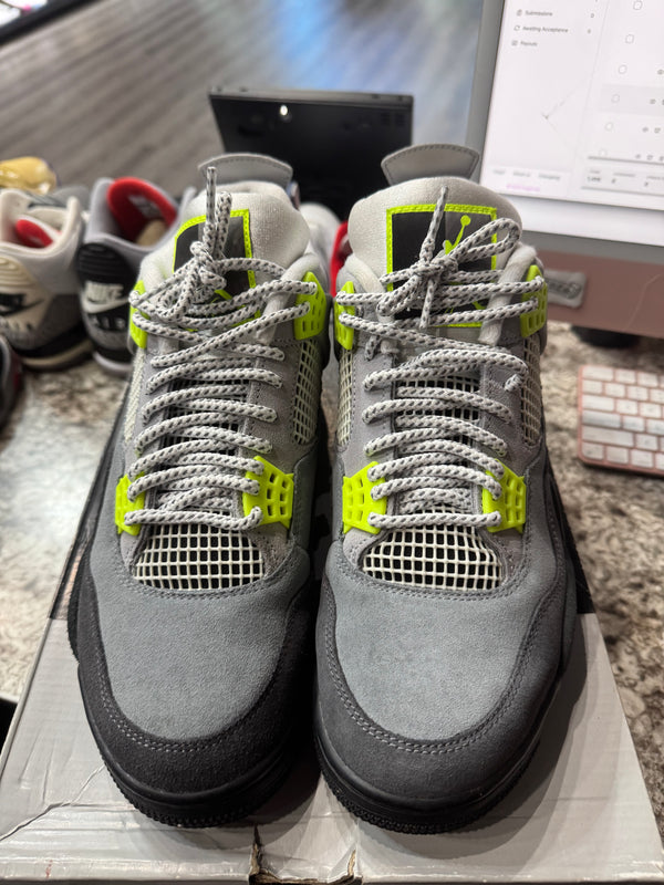 Jordan 4 Retro SE 95 Neon
