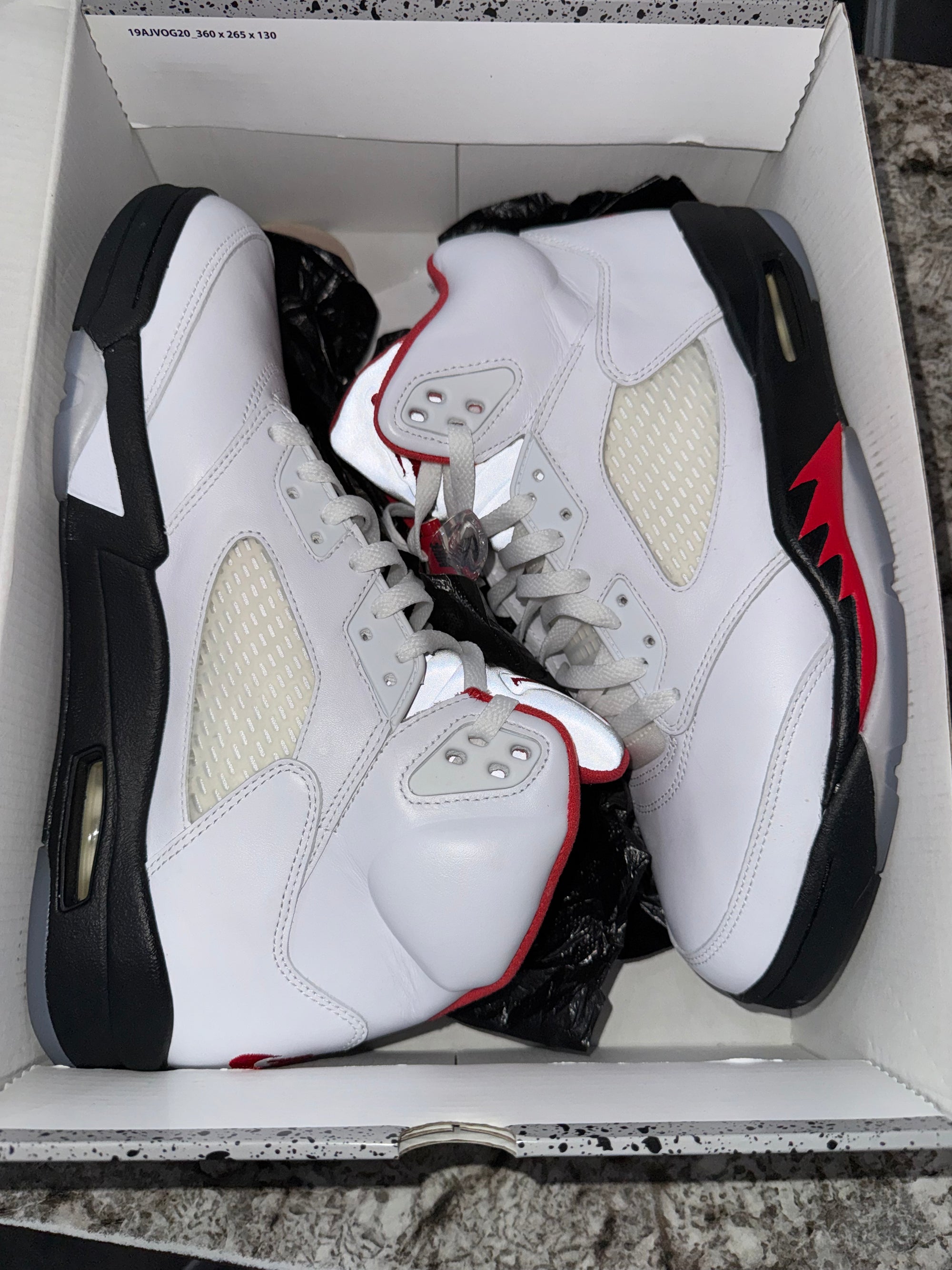 Jordan 5 Retro Fire Red Silver Tongue (2020)