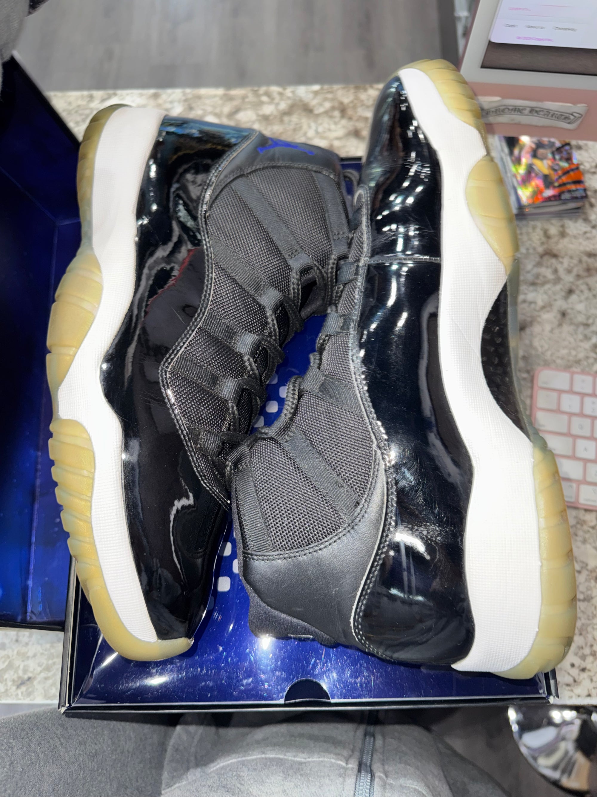 Jordan 11 Retro Space Jam (2016)