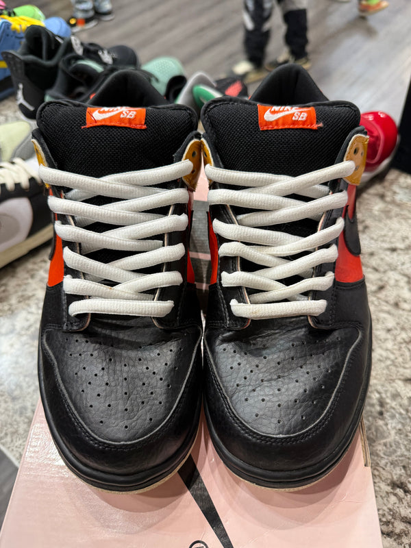 Nike SB Dunk Low Raygun
