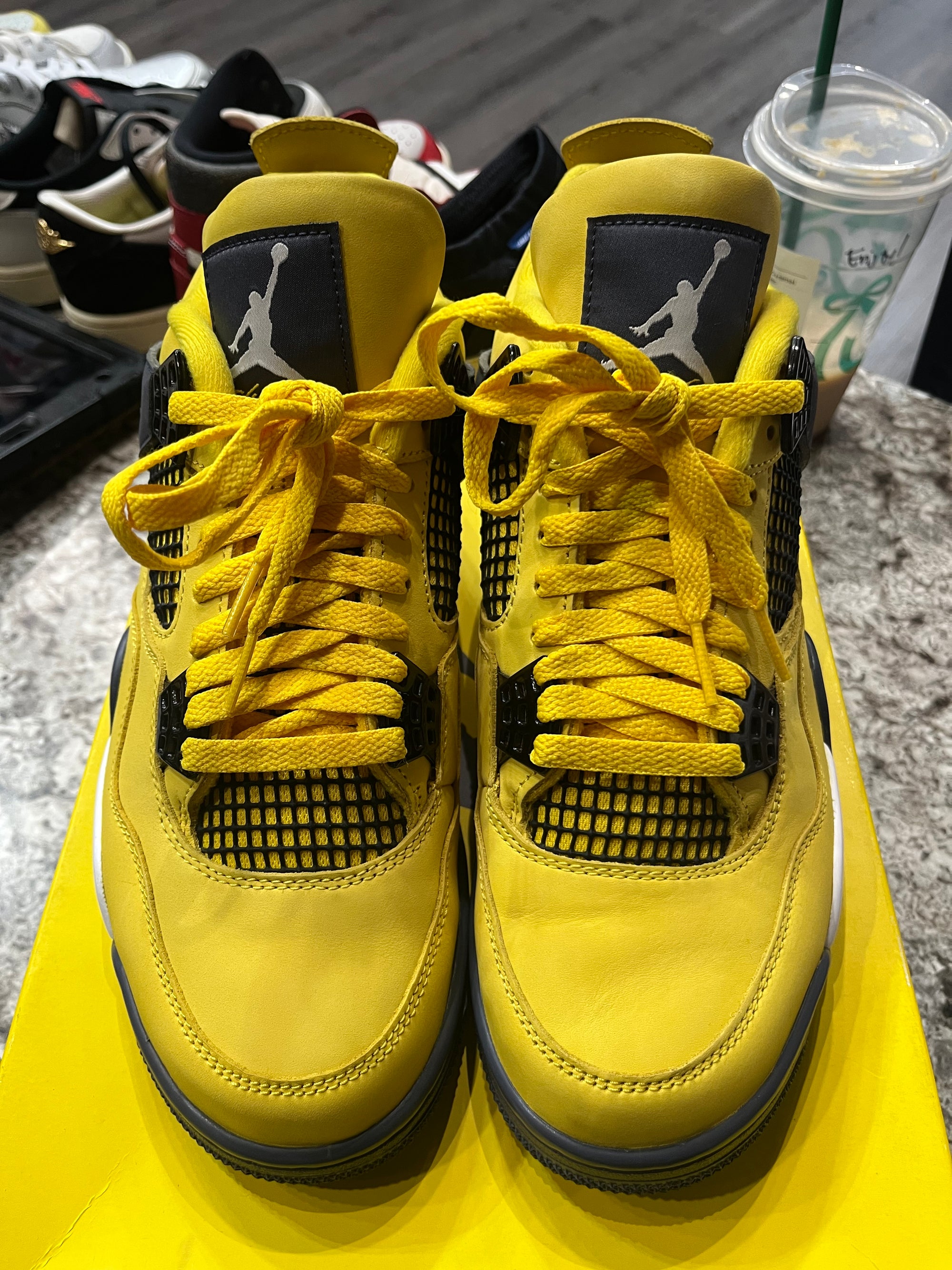 Jordan 4 Retro Lightning (2021)