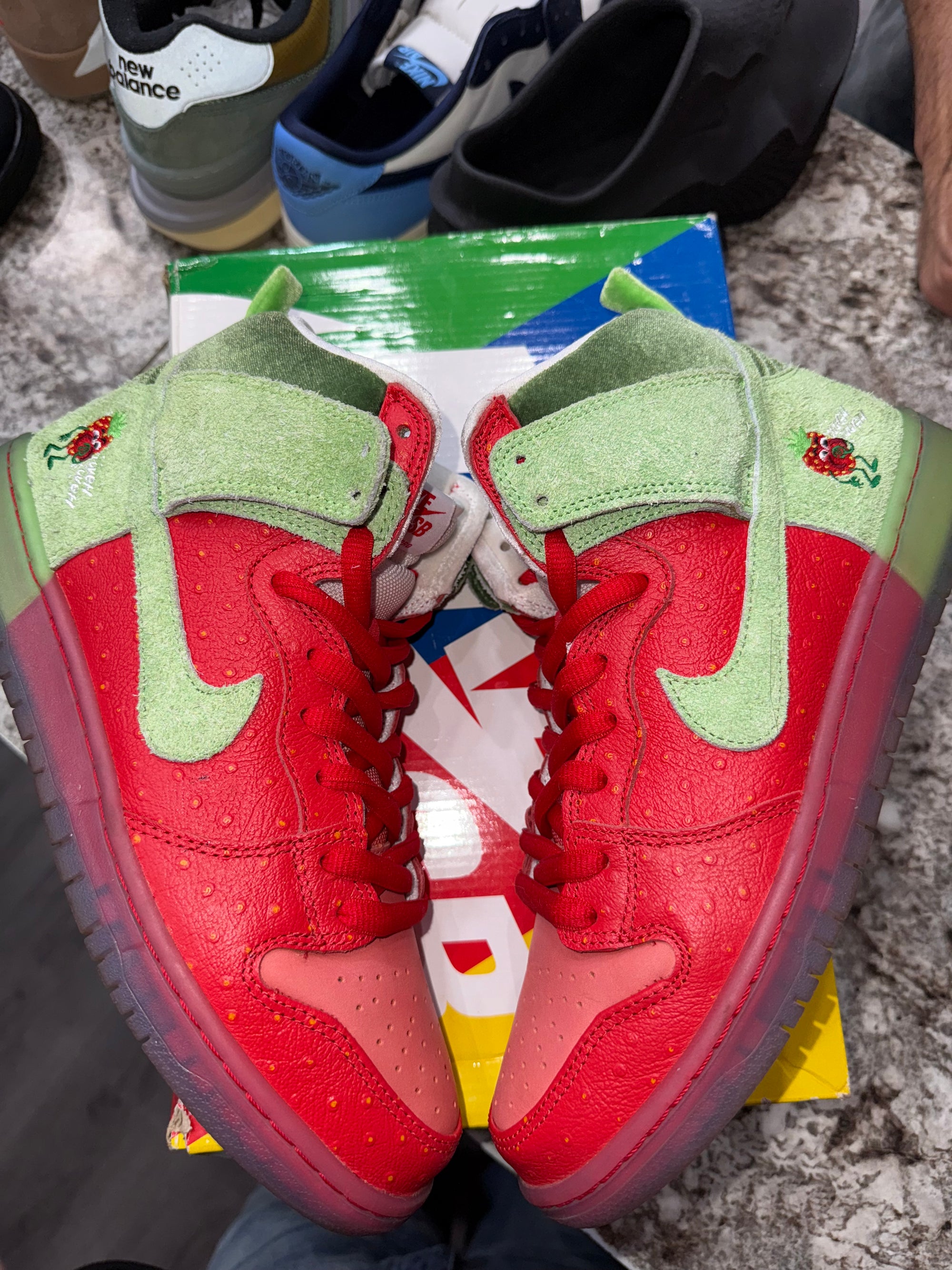 Nike SB Dunk High Strawberry Cough
