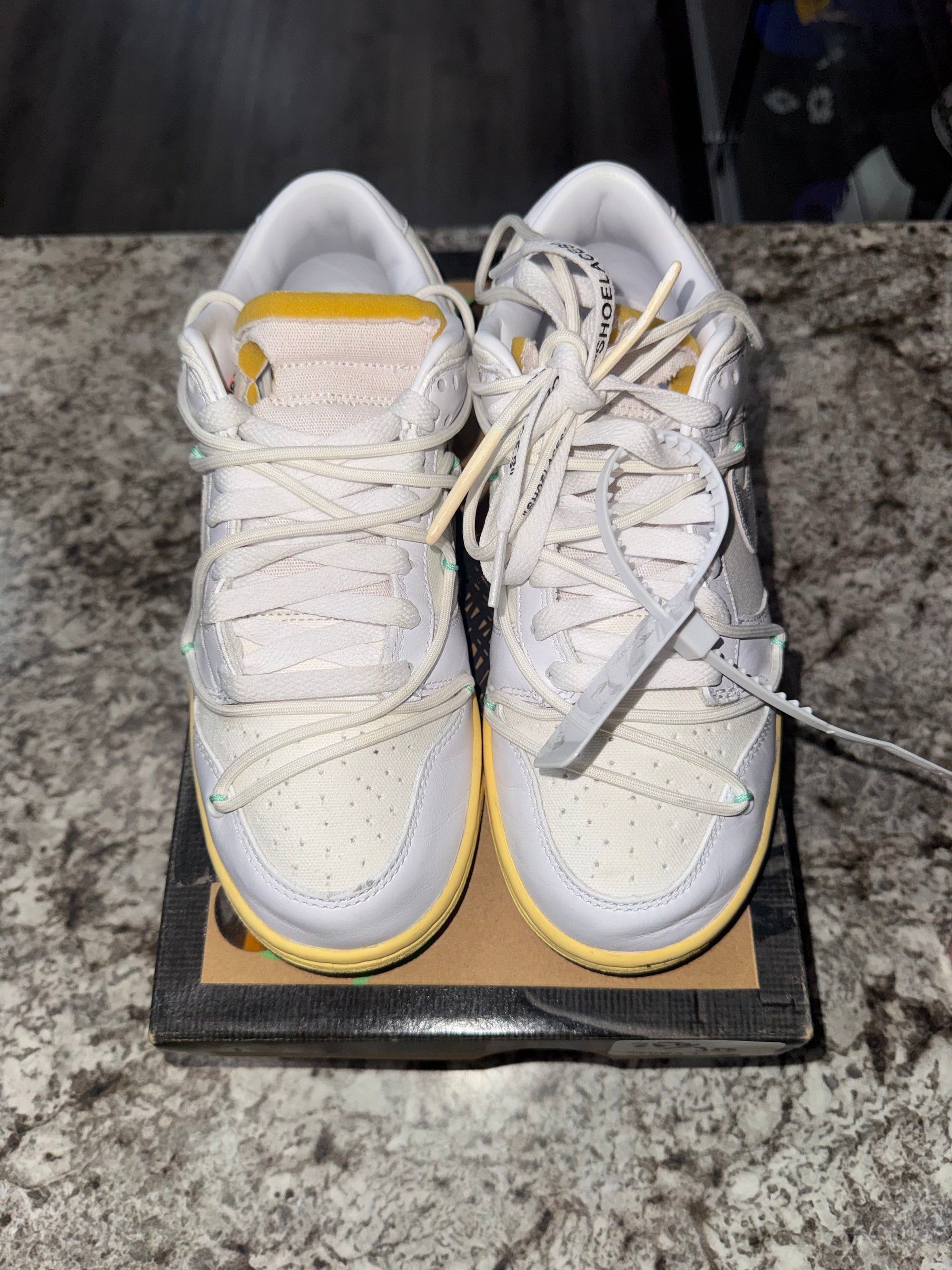 Nike Dunk Low Off-White Lot 1