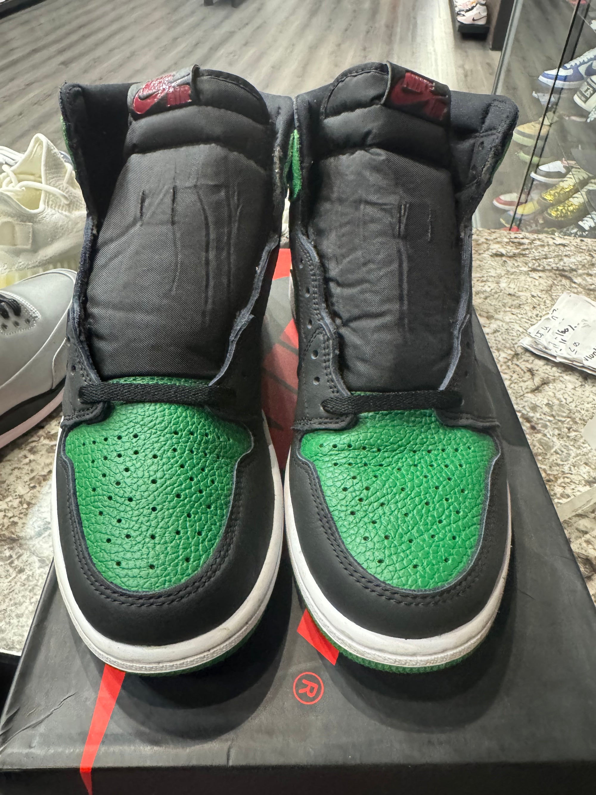 Jordan 1 Retro High Pine Green Black